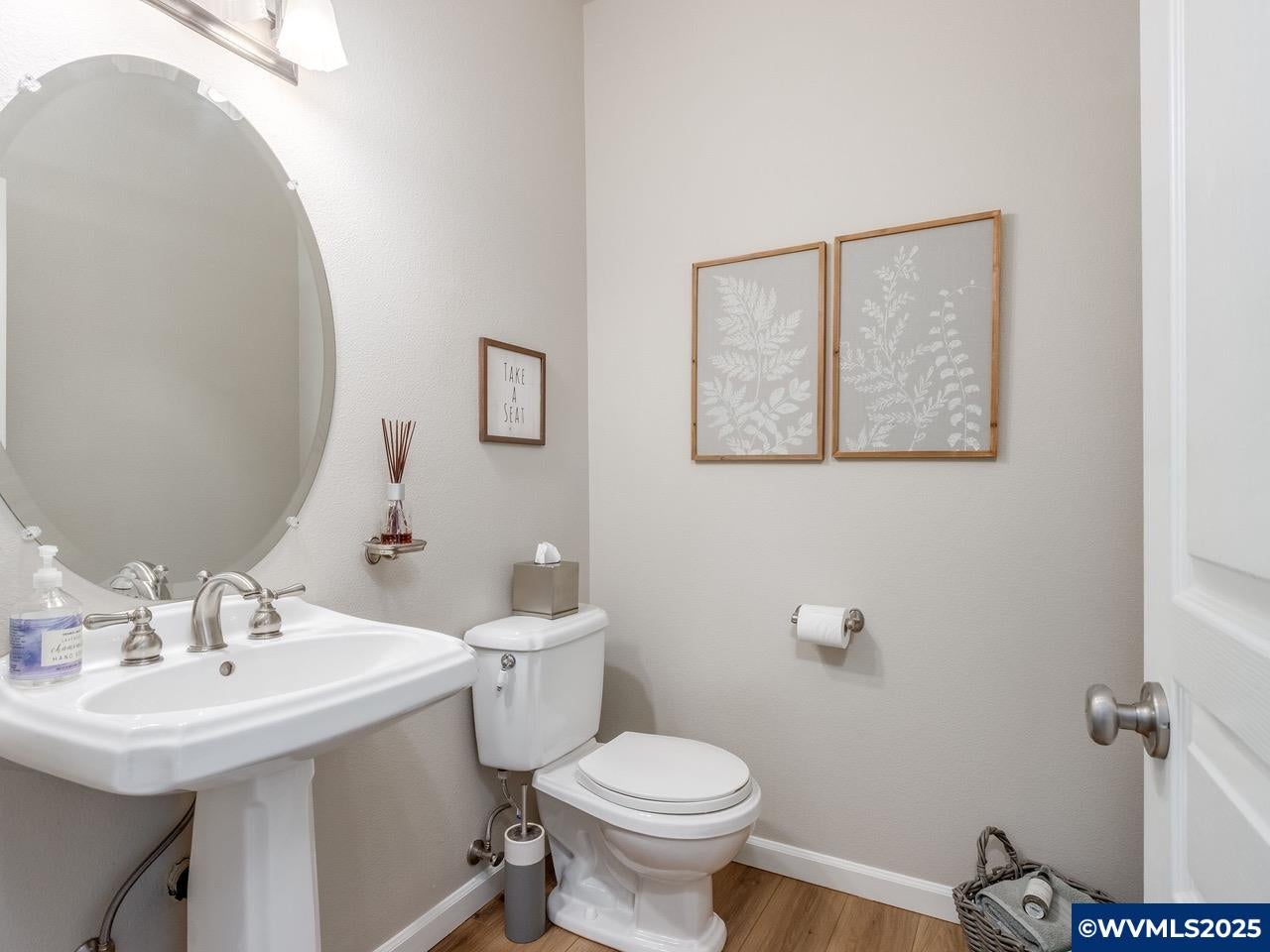 Oregon City, Oregon, 97045, United States, 4 Bedrooms Bedrooms, ,3 BathroomsBathrooms,Residential,Active,1922672