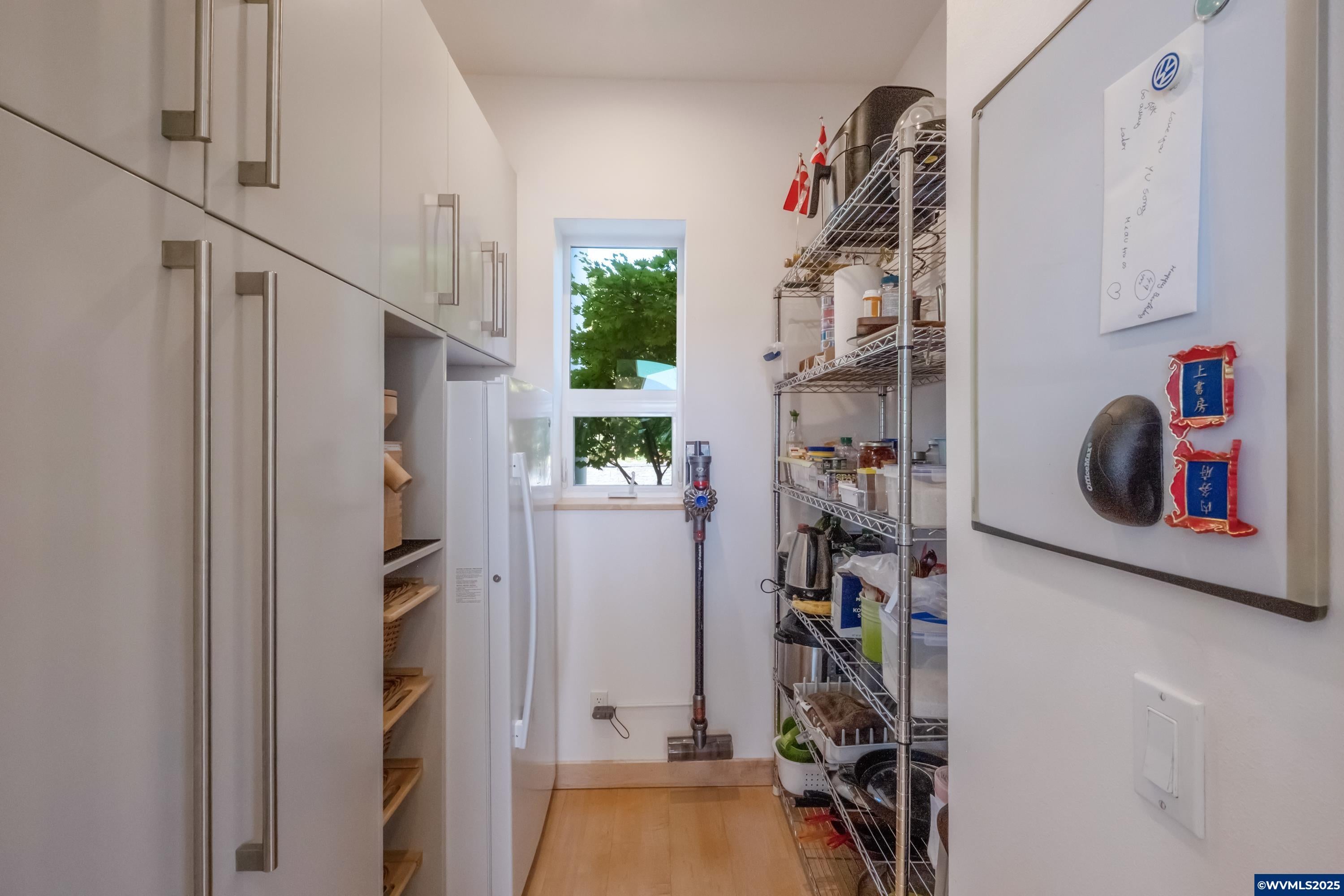 Corvallis, Oregon, 97330, United States, 4 Bedrooms Bedrooms, ,3 BathroomsBathrooms,Residential,Active,1922271