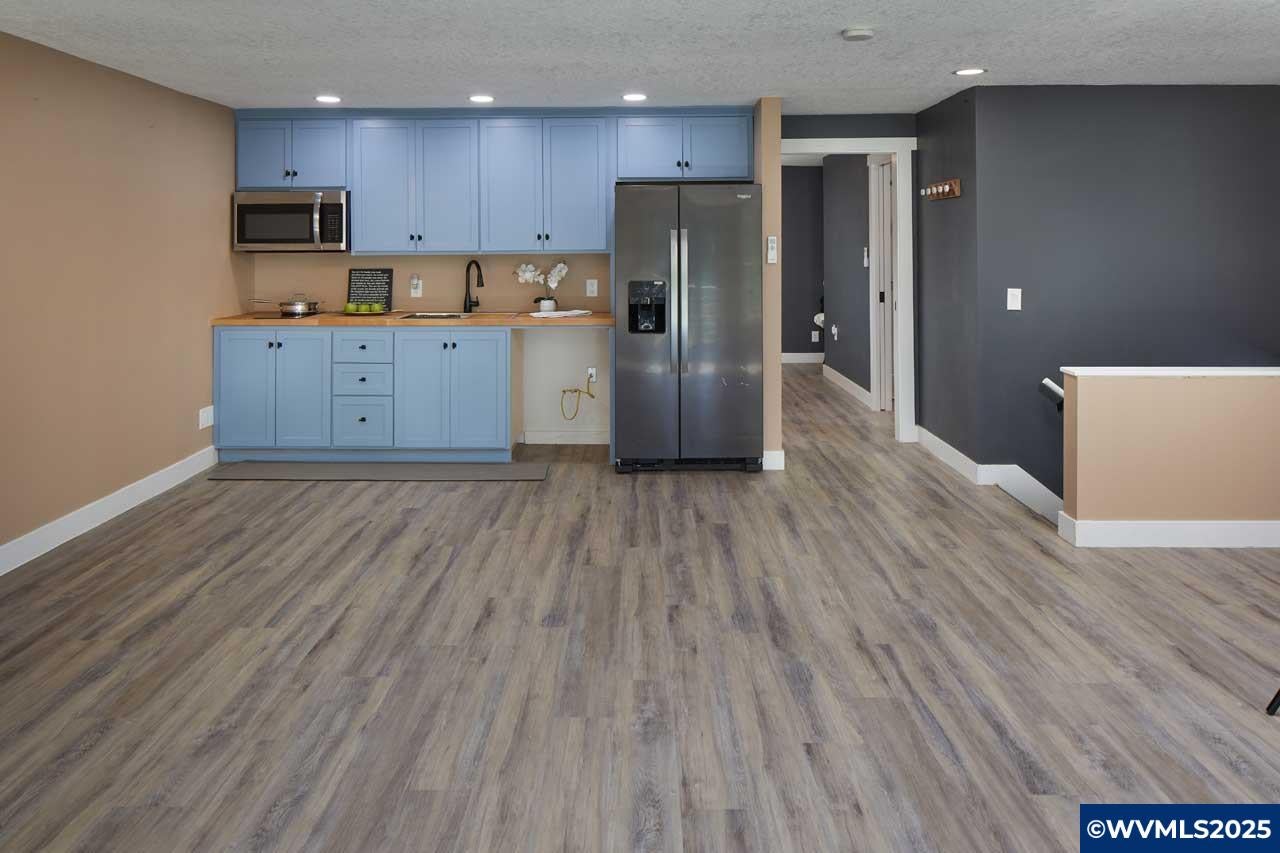 Corvallis, Oregon, 97330, United States, 4 Bedrooms Bedrooms, ,3 BathroomsBathrooms,Residential,Active,1914848