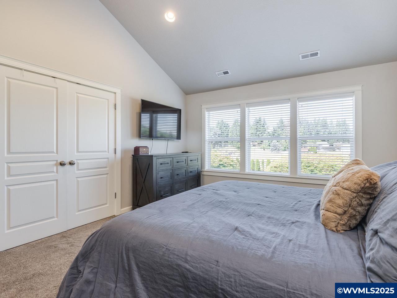 Oregon City, Oregon, 97045, United States, 4 Bedrooms Bedrooms, ,3 BathroomsBathrooms,Residential,Active,1922672