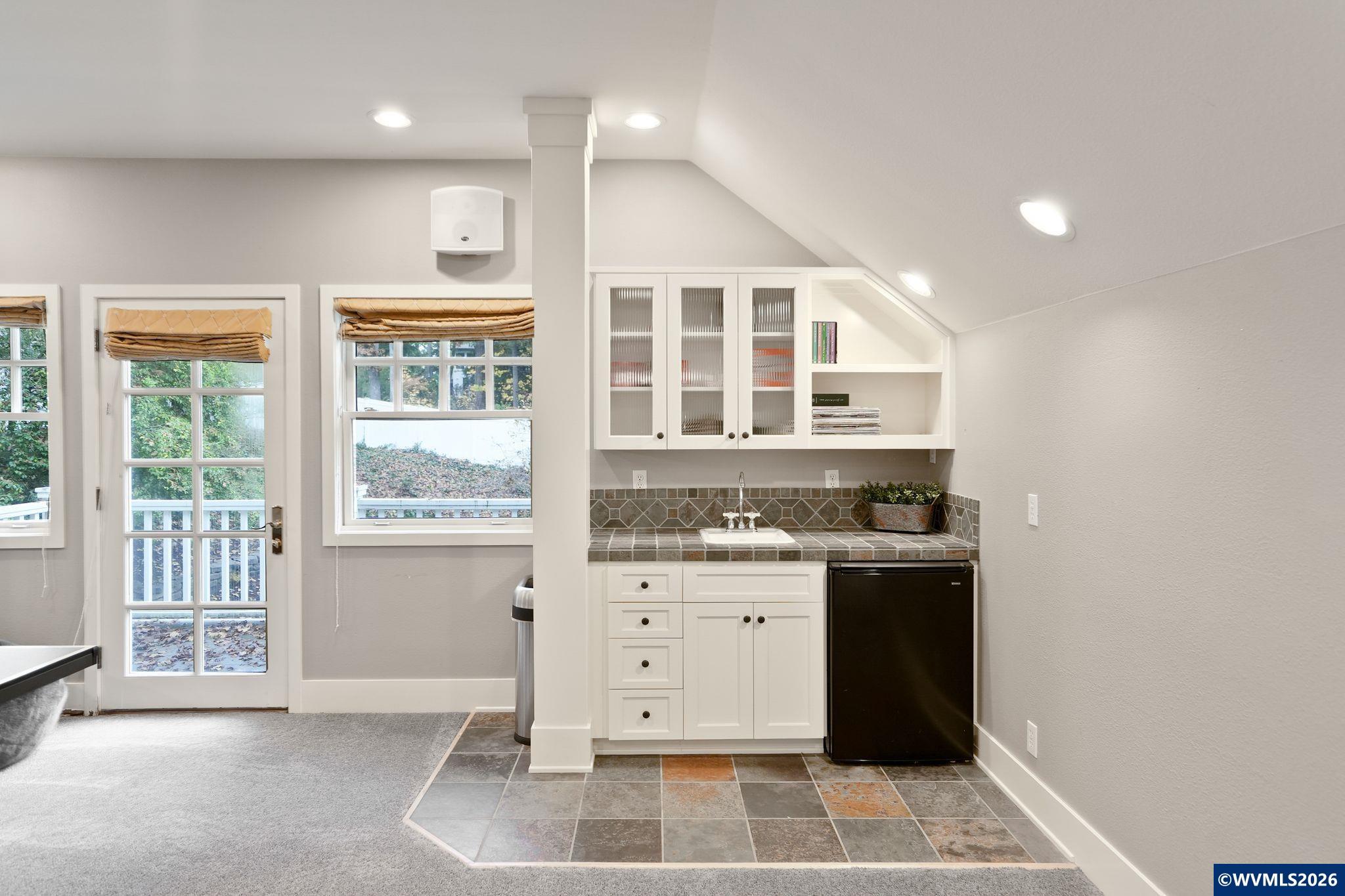 Salem, Oregon, 97302, United States, 5 Bedrooms Bedrooms, ,5 BathroomsBathrooms,Residential,Active,2045793