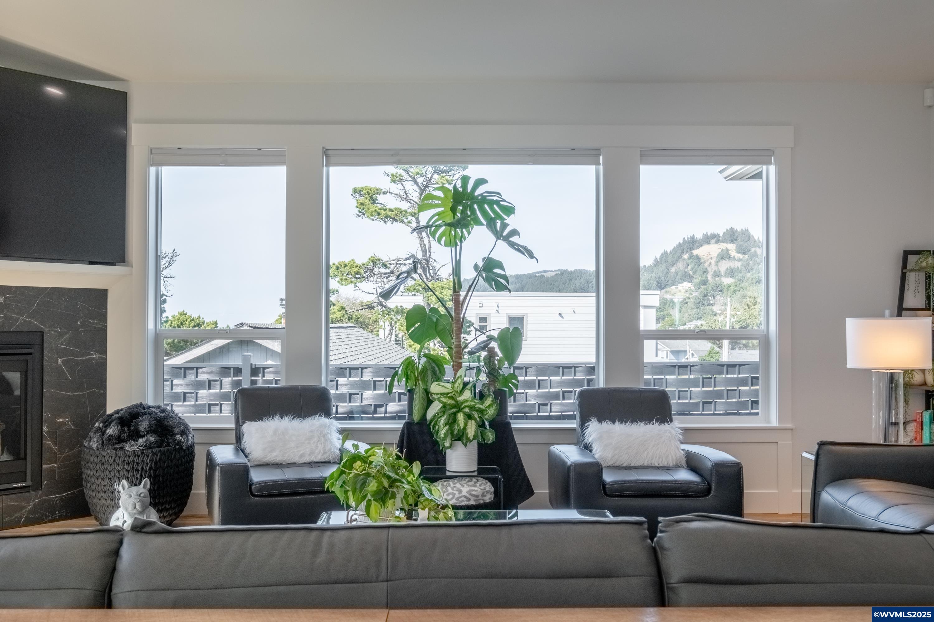 Lincoln City, Oregon, 97367, United States, 3 Bedrooms Bedrooms, ,3 BathroomsBathrooms,Residential,Active,1762853