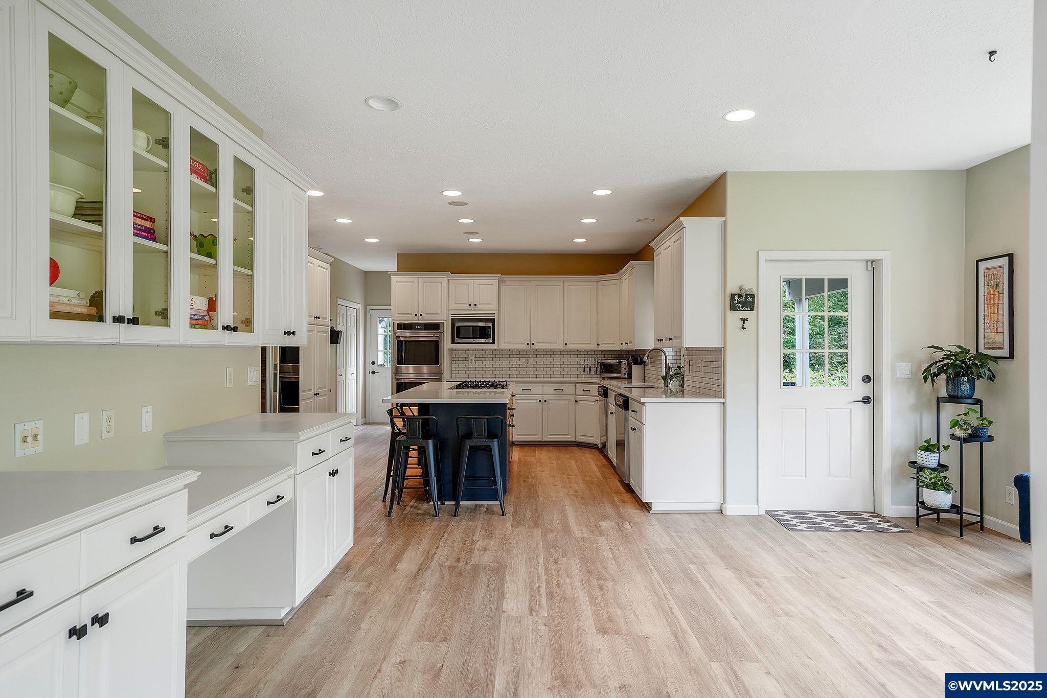 Salem, Oregon, 97302, United States, ,5 BathroomsBathrooms,Residential,Active,1849214