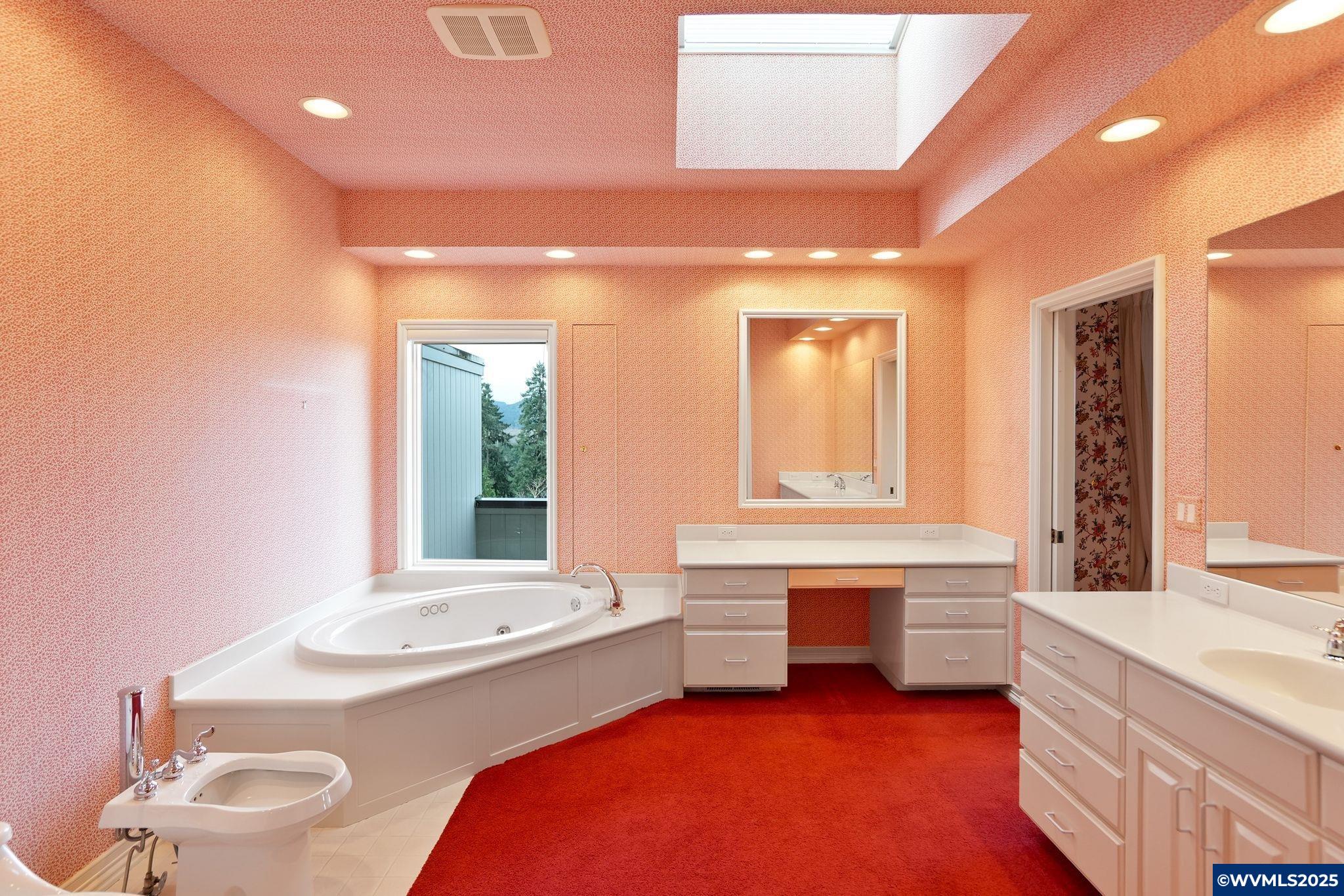 Salem, Oregon, 97302, United States, 3 Bedrooms Bedrooms, ,4 BathroomsBathrooms,Residential,Active,2007258