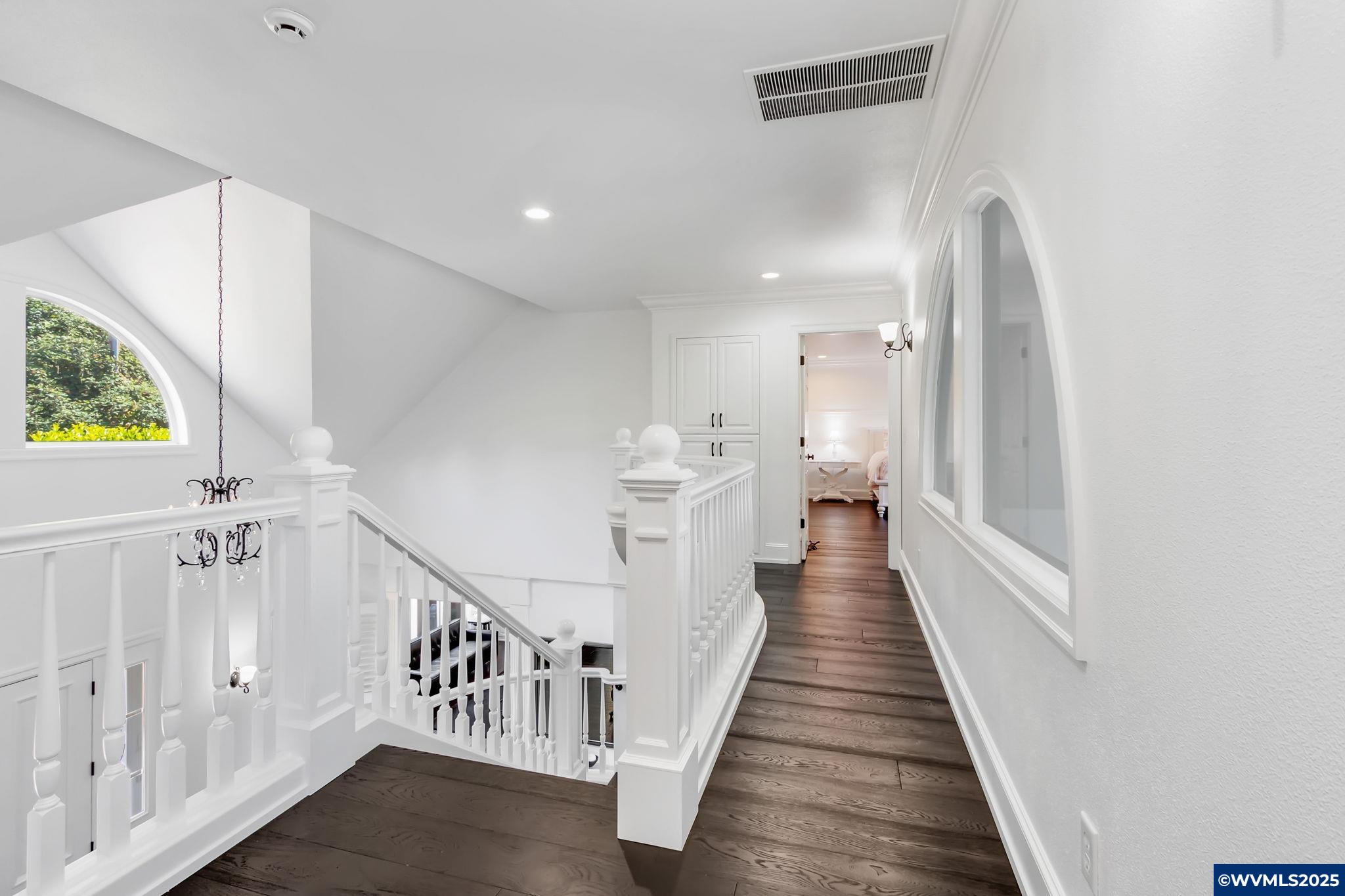 Salem, Oregon, 97302, United States, ,6 BathroomsBathrooms,Residential,Active,1770054