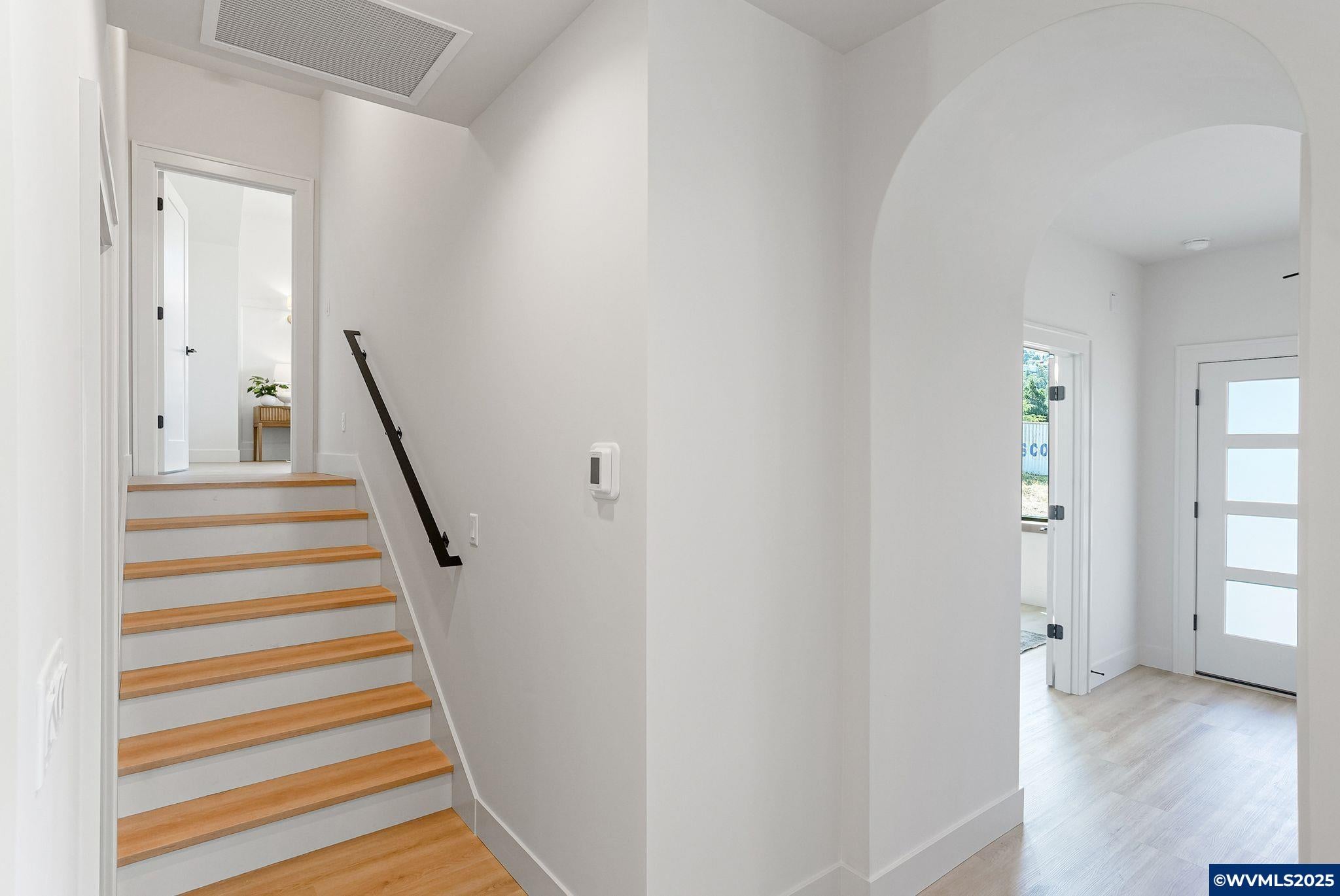 Salem, Oregon, 97302, United States, 3 Bedrooms Bedrooms, ,4 BathroomsBathrooms,Residential,Active,1889351