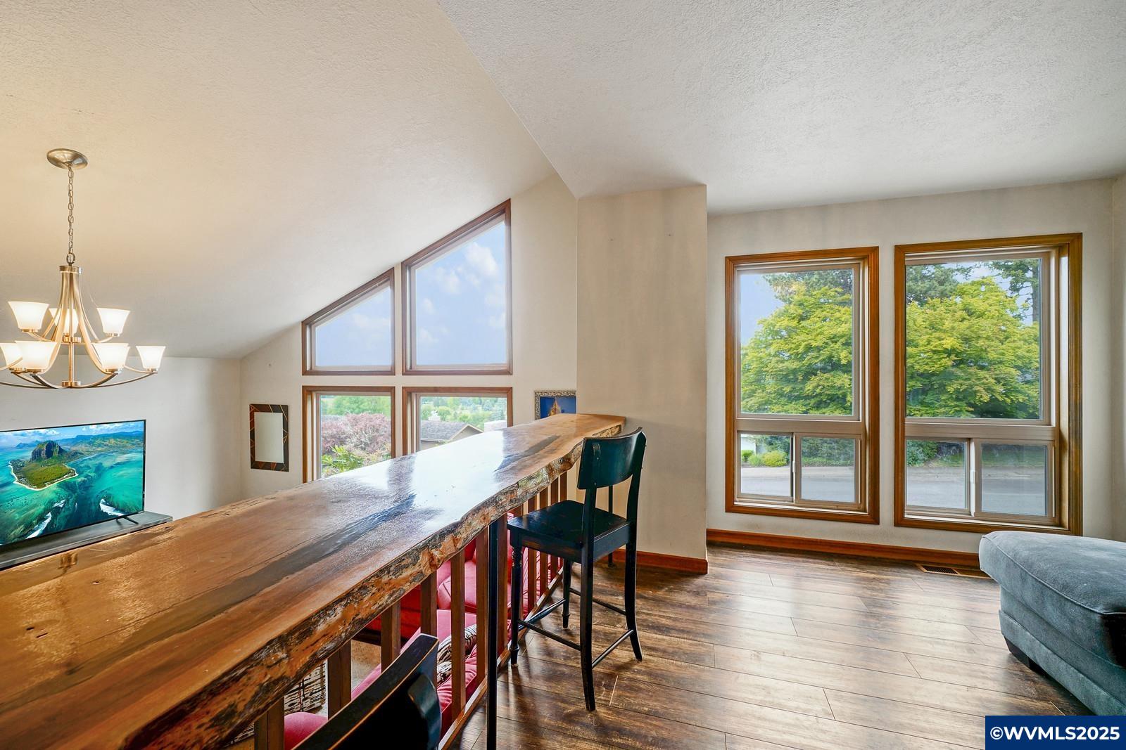 Salem, Oregon, 97302, United States, 3 Bedrooms Bedrooms, ,4 BathroomsBathrooms,Residential,Active,1989789