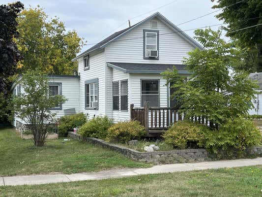 611 3RD ST, CHEBOYGAN, MI 49721 - Image 1