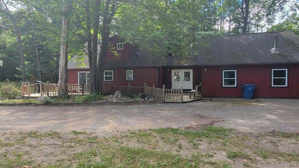 100 CHIPPENDALE DR, HOUGHTON LAKE, MI 48629 - Image 1