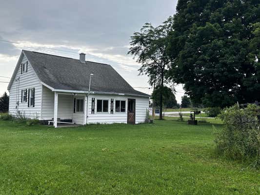 1386 OLD 27 N, GAYLORD, MI 49735, photo 2 of 31