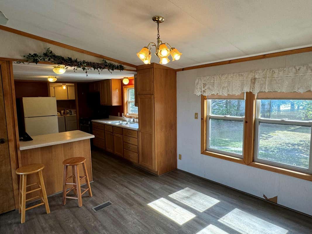 7608 W US 23 HWY, CHEBOYGAN, MI 49721, photo 1 of 20