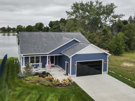 500 BAYVIEW DR, CHEBOYGAN, MI 49721 - Image 1