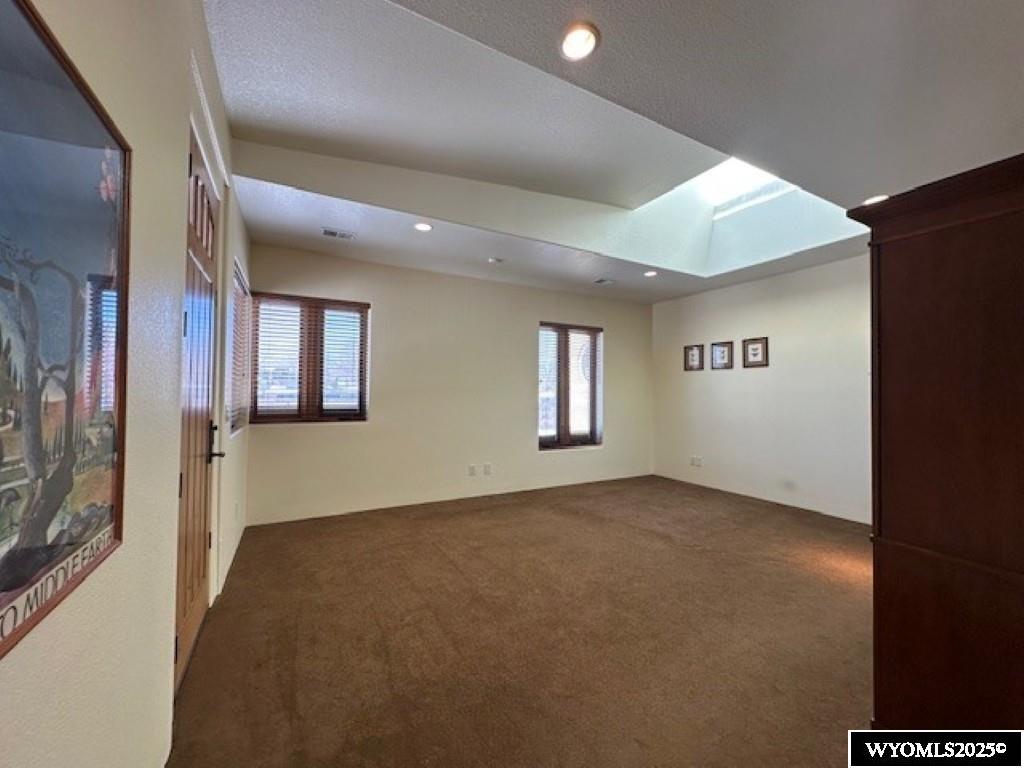 Casper, Wyoming, 82604, United States, 4 Bedrooms Bedrooms, ,5 BathroomsBathrooms,Residential,Active,1905367