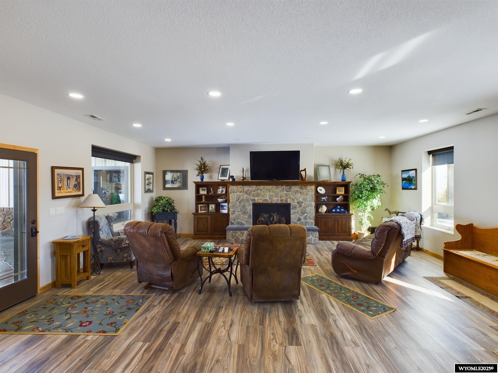 Buffalo, Wyoming, 82834, United States, ,2 BathroomsBathrooms,Residential,Active,1715420