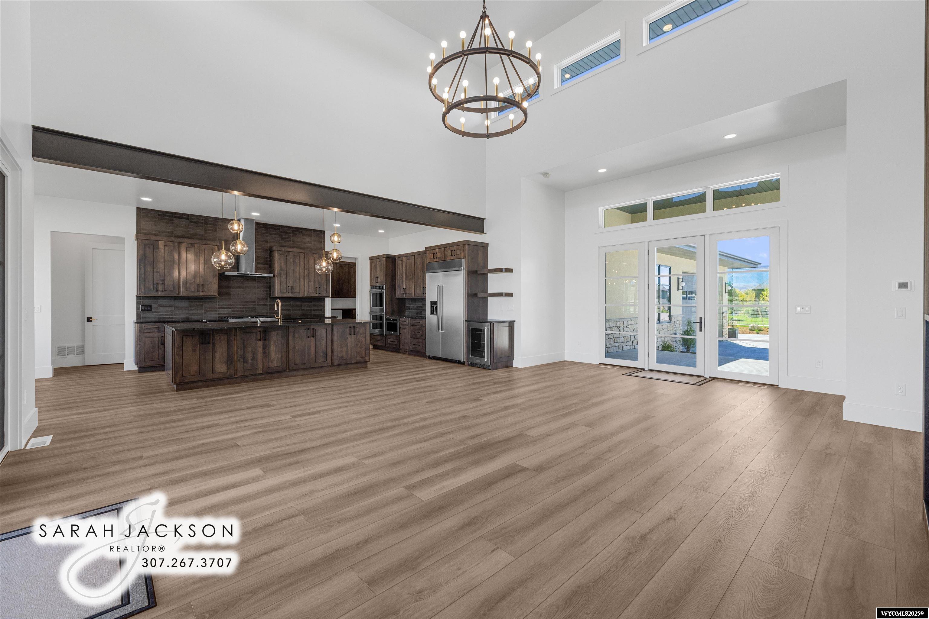 Casper, Wyoming, 82604, United States, 4 Bedrooms Bedrooms, ,5 BathroomsBathrooms,Residential,Active,1953987