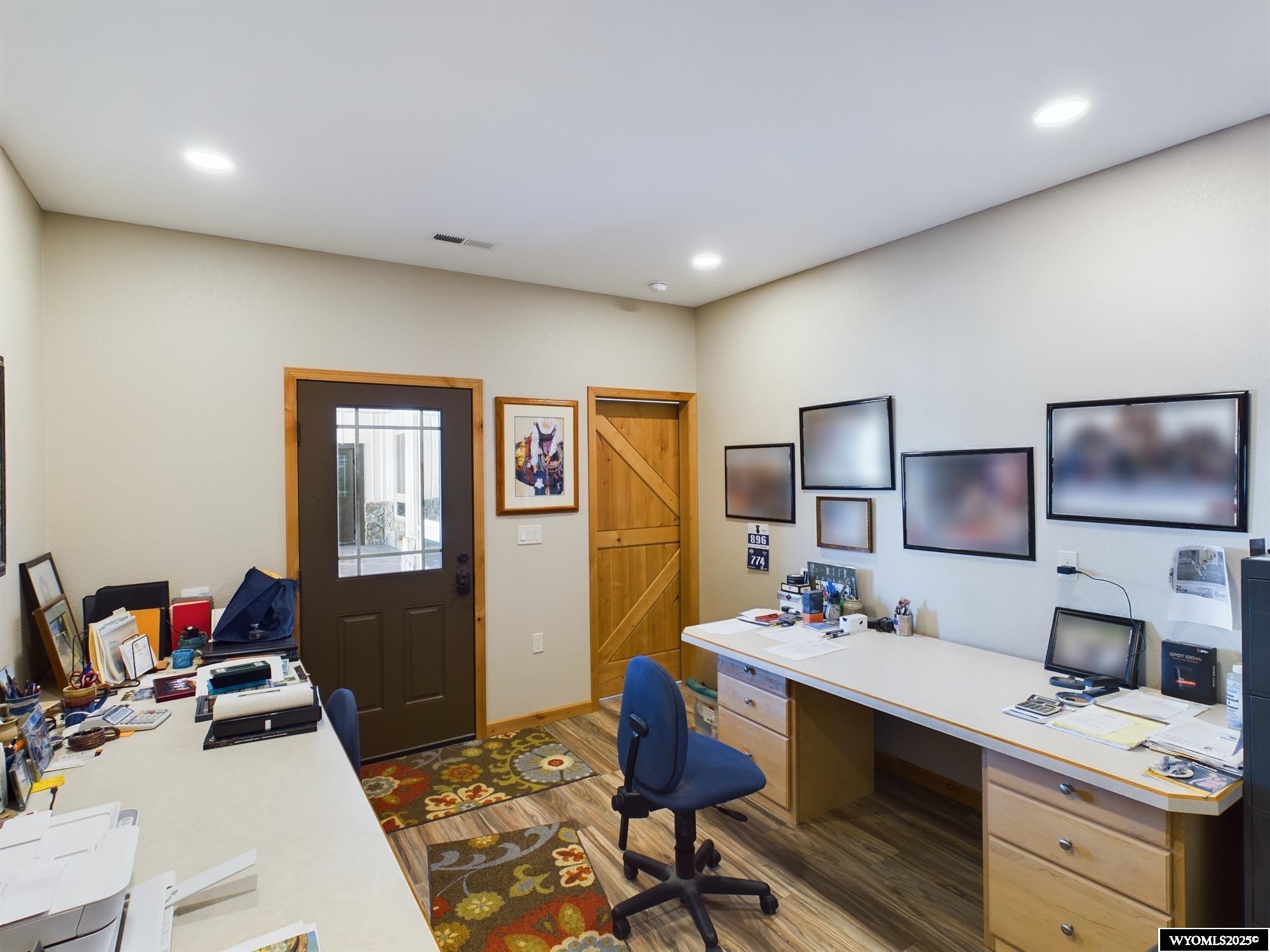 Buffalo, Wyoming, 82834, United States, ,2 BathroomsBathrooms,Residential,Active,1715420