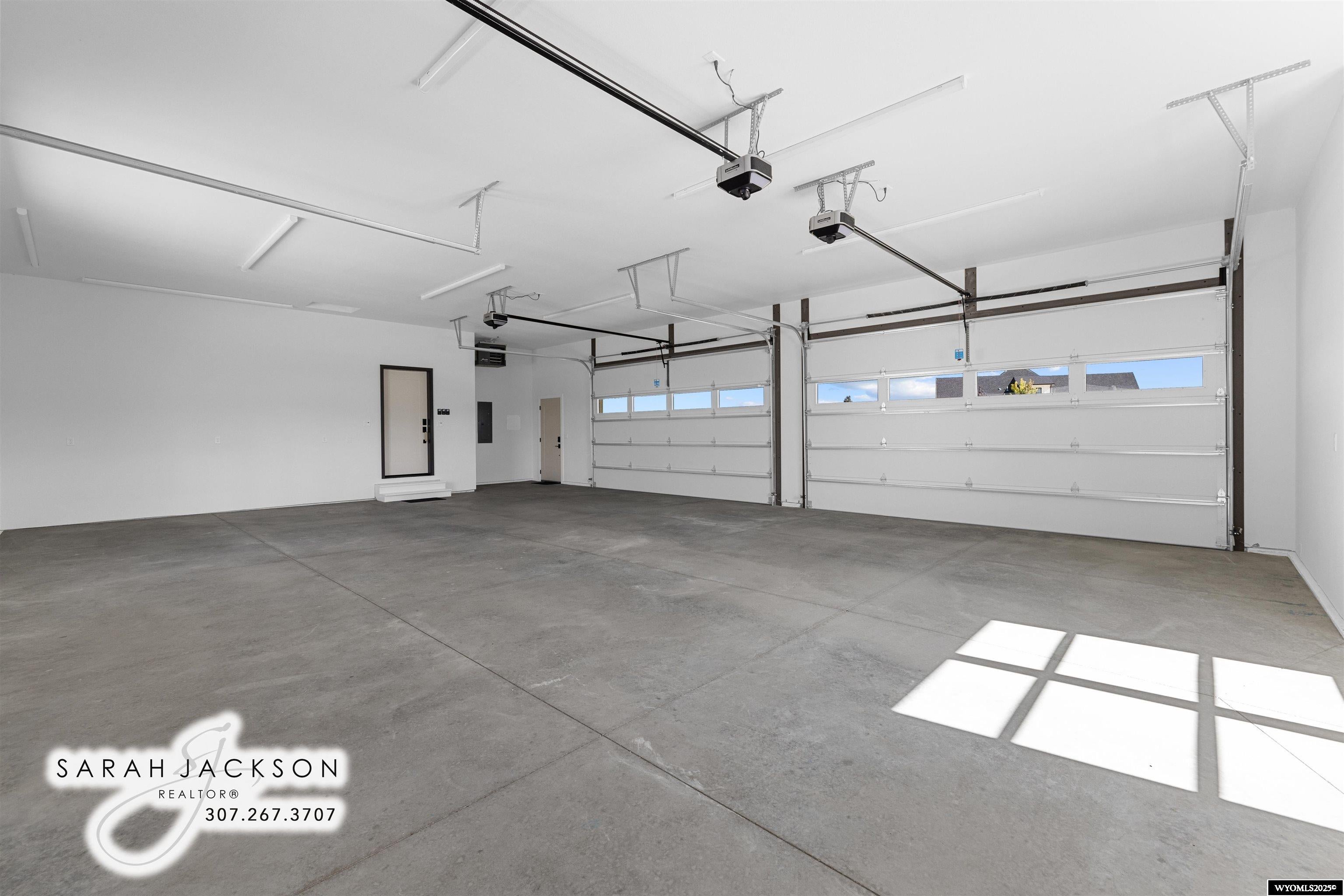 Casper, Wyoming, 82604, United States, 4 Bedrooms Bedrooms, ,5 BathroomsBathrooms,Residential,Active,1953987