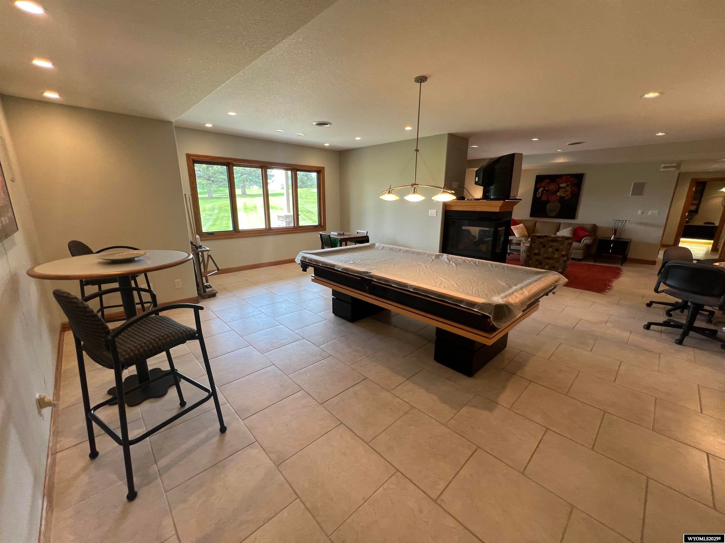 Riverton, Wyoming, 82501, United States, 5 Bedrooms Bedrooms, ,5 BathroomsBathrooms,Residential,Active,1859348