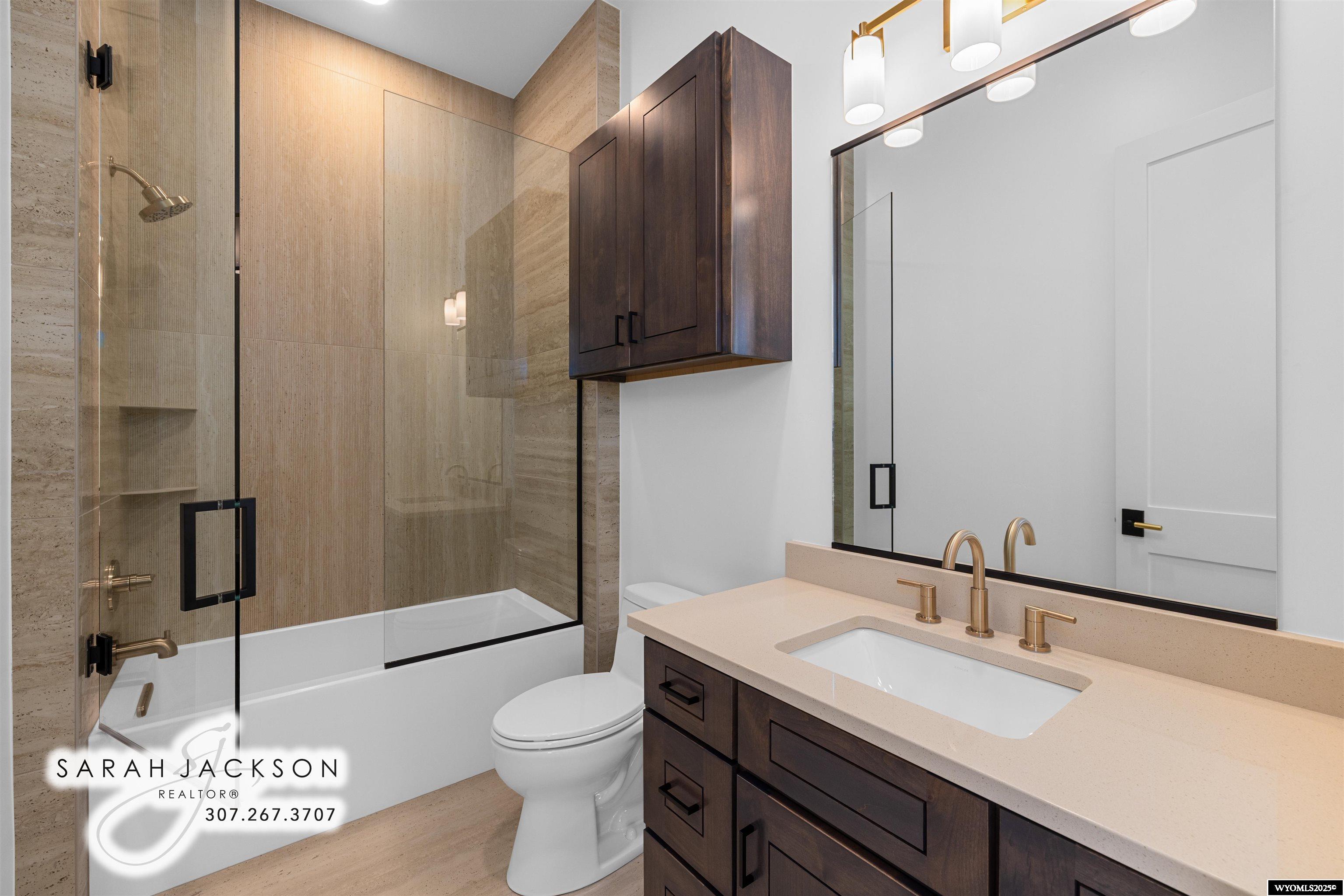 Casper, Wyoming, 82604, United States, 4 Bedrooms Bedrooms, ,5 BathroomsBathrooms,Residential,Active,1953987