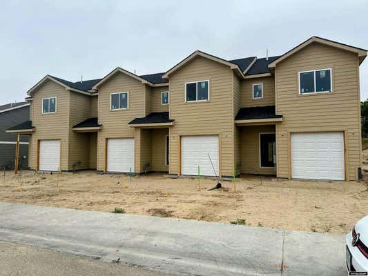 612 BADGER LN, MILLS, WY 82644 - Image 1