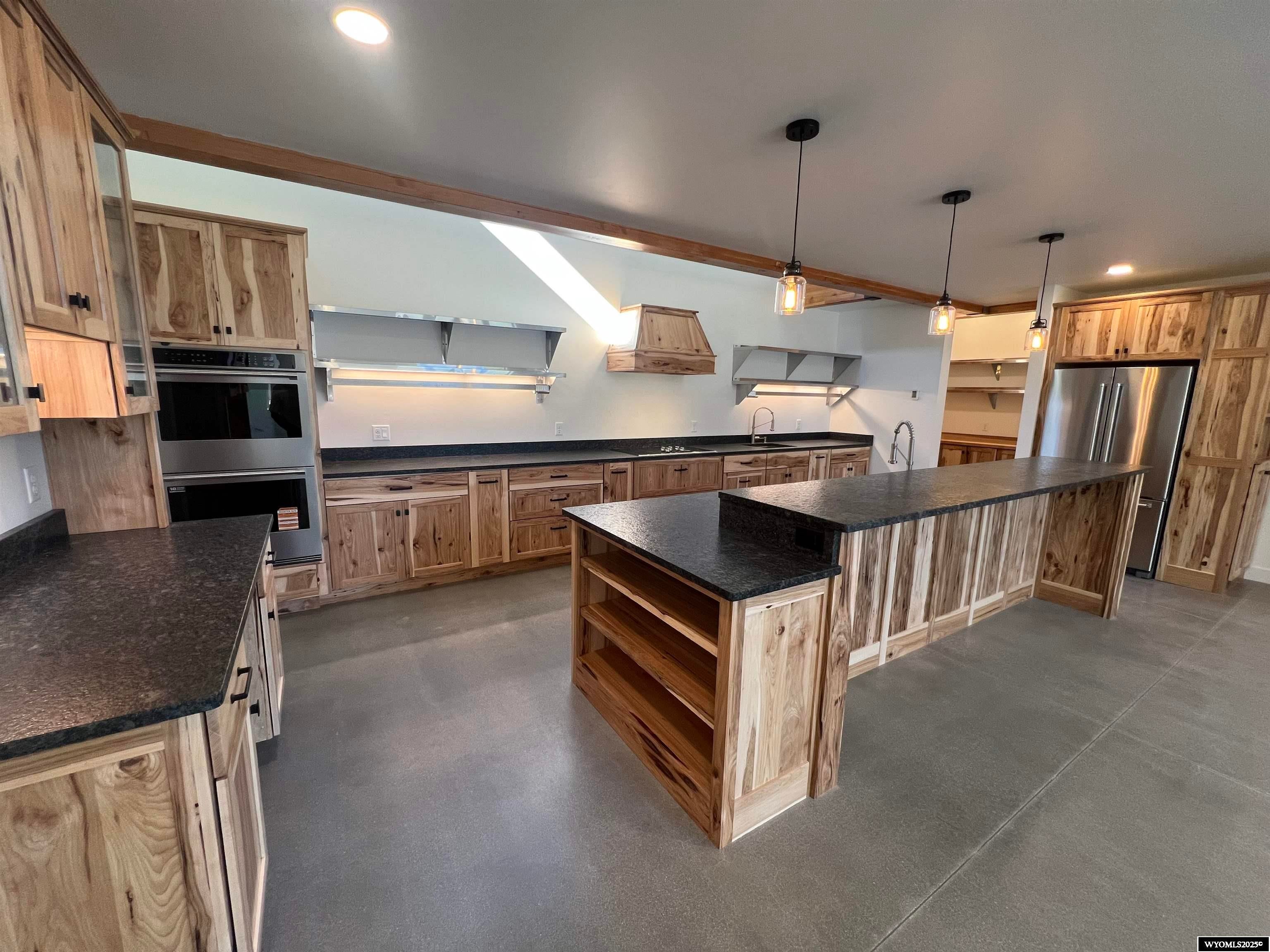 Lander, Wyoming, 82520, United States, 5 Bedrooms Bedrooms, ,3 BathroomsBathrooms,Residential,Active,1871269