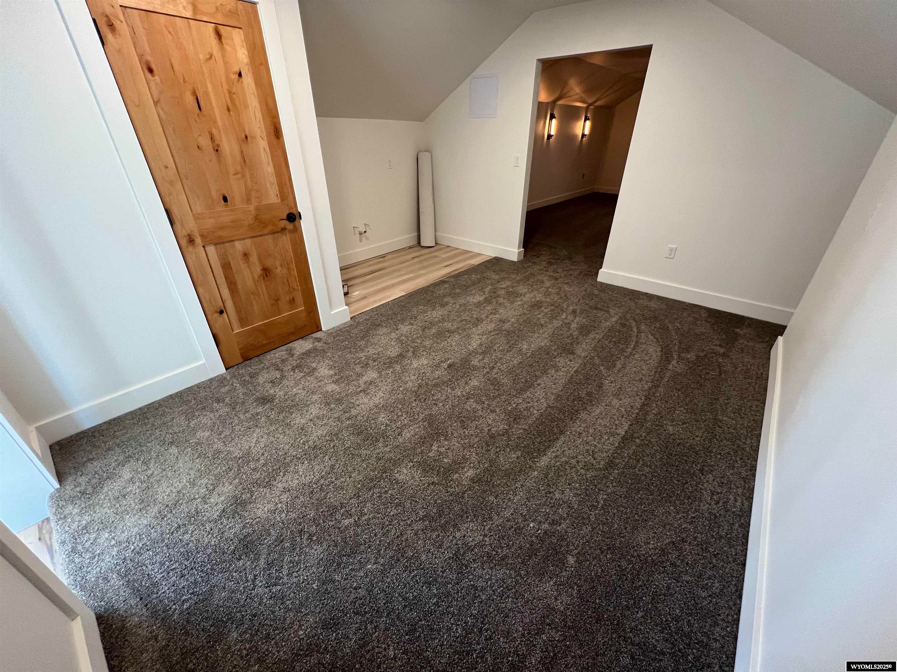 Lander, Wyoming, 82520, United States, 5 Bedrooms Bedrooms, ,3 BathroomsBathrooms,Residential,Active,1871269