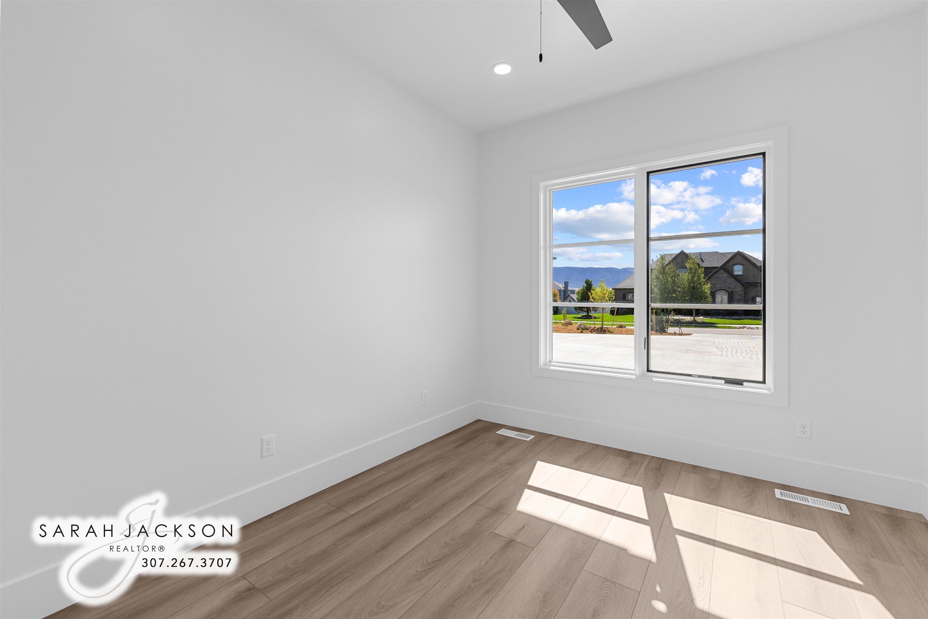 Casper, Wyoming, 82604, United States, 4 Bedrooms Bedrooms, ,5 BathroomsBathrooms,Residential,Active,2008685