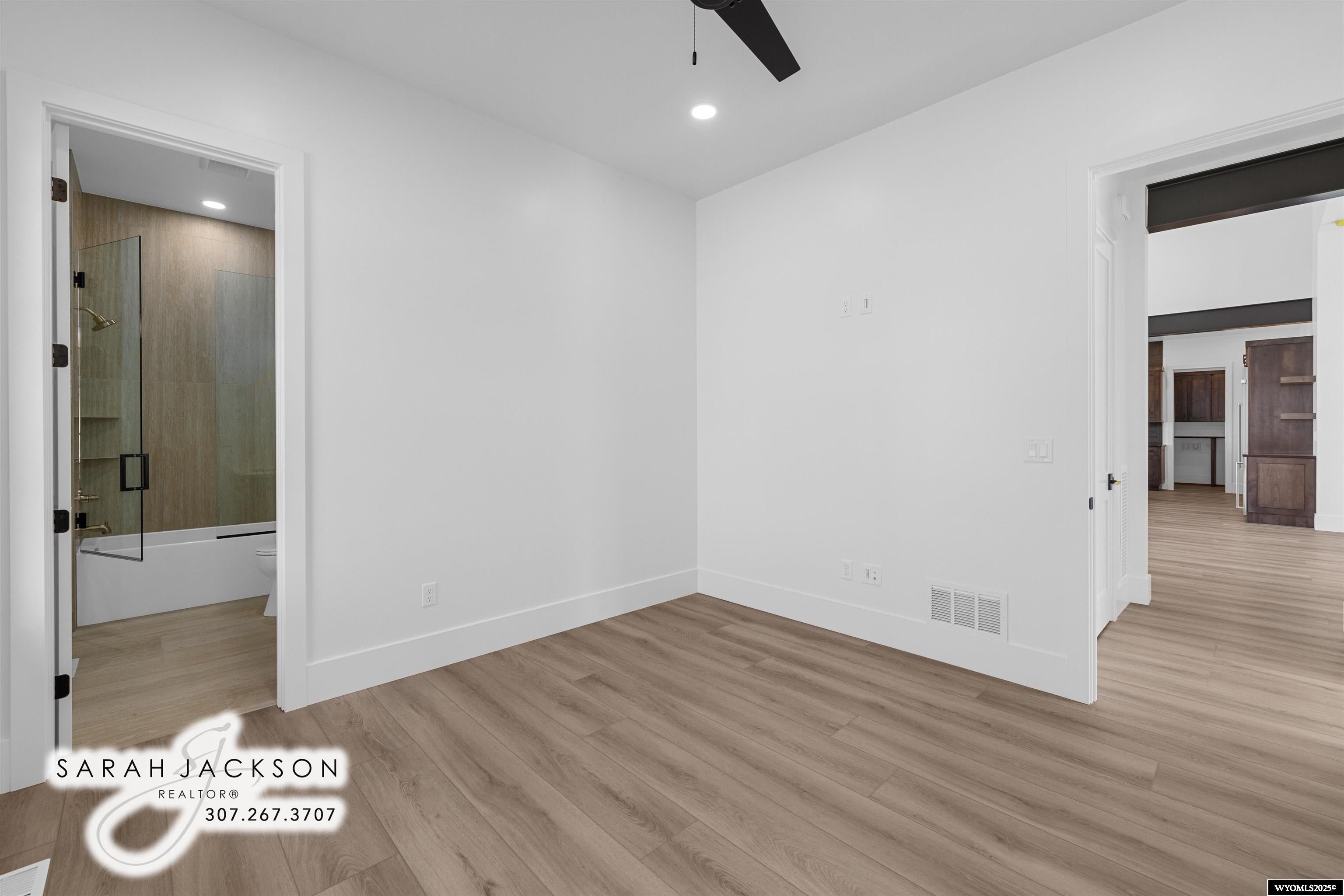 Casper, Wyoming, 82604, United States, 4 Bedrooms Bedrooms, ,5 BathroomsBathrooms,Residential,Active,1953987