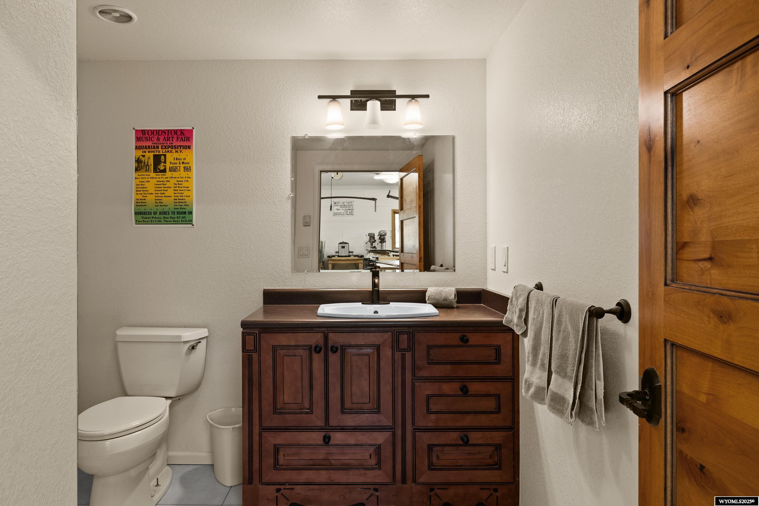 Casper, Wyoming, 82604, United States, 4 Bedrooms Bedrooms, ,5 BathroomsBathrooms,Residential,Active,1905367