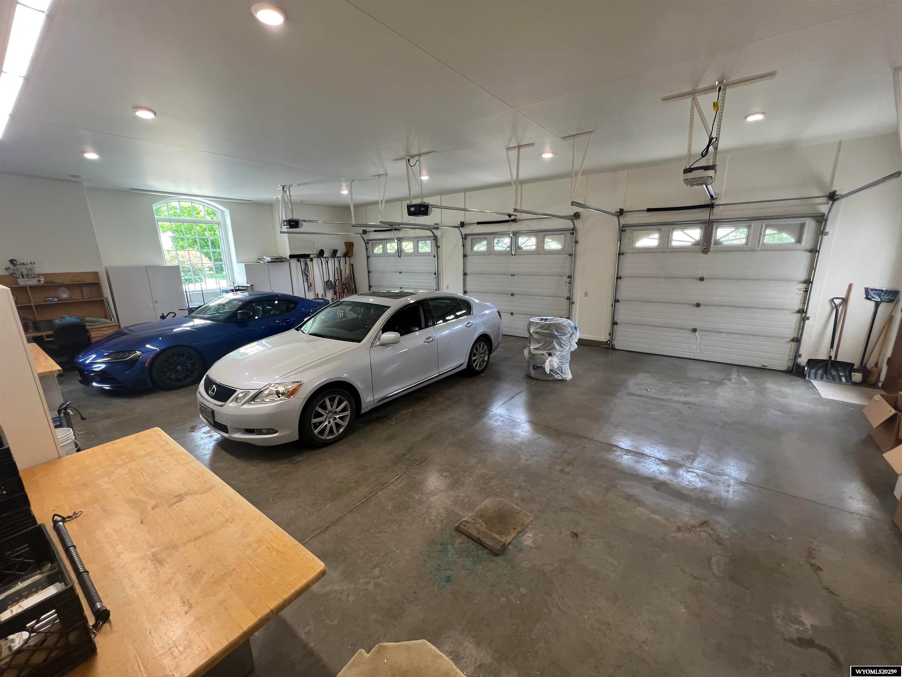 Riverton, Wyoming, 82501, United States, 5 Bedrooms Bedrooms, ,5 BathroomsBathrooms,Residential,Active,1859348