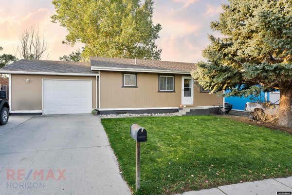 607 OSBURN DR, DOUGLAS, WY 82633 - Image 1