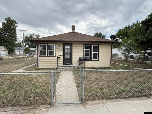 323 W 24TH AVE, TORRINGTON, WY 82240 - Image 1