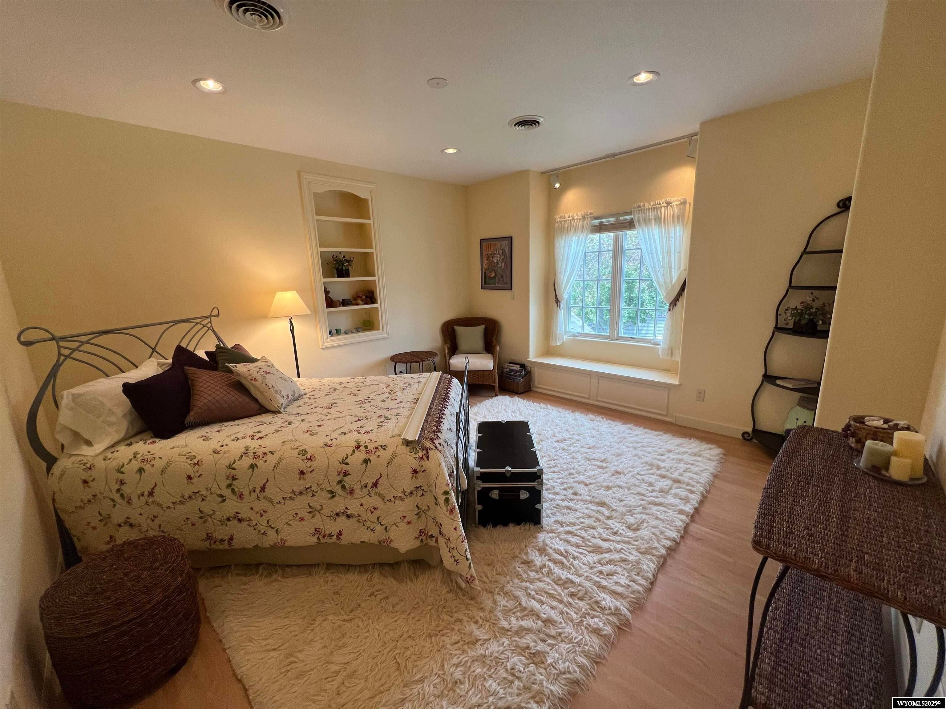 Riverton, Wyoming, 82501, United States, 5 Bedrooms Bedrooms, ,5 BathroomsBathrooms,Residential,Active,1859348