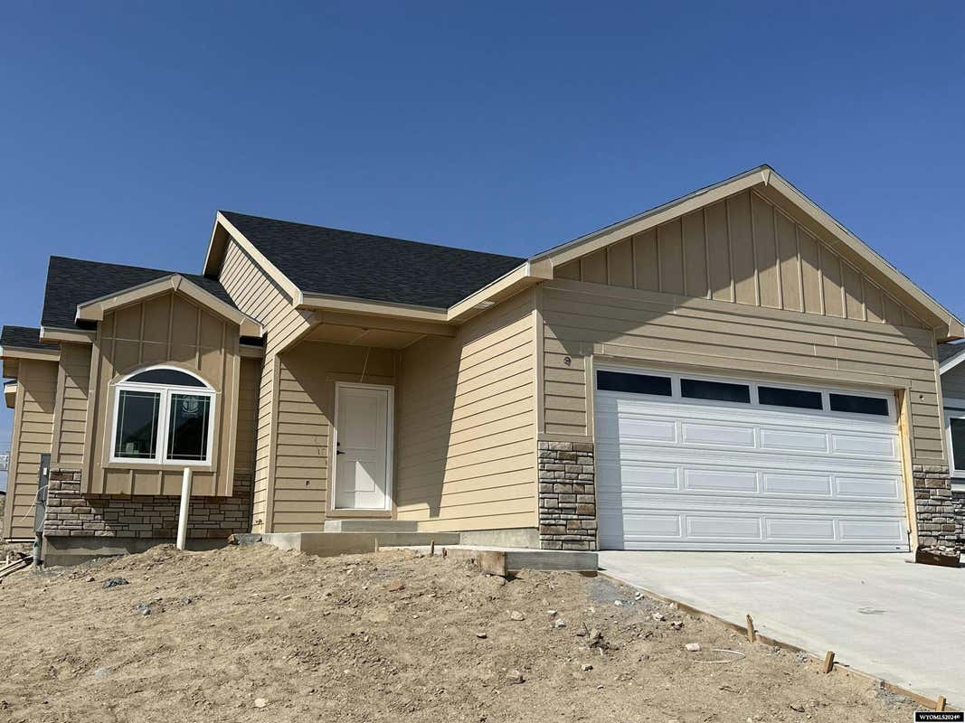 5940 OVERLOOK WAY, MILLS, WY 82604, photo 1 of 7