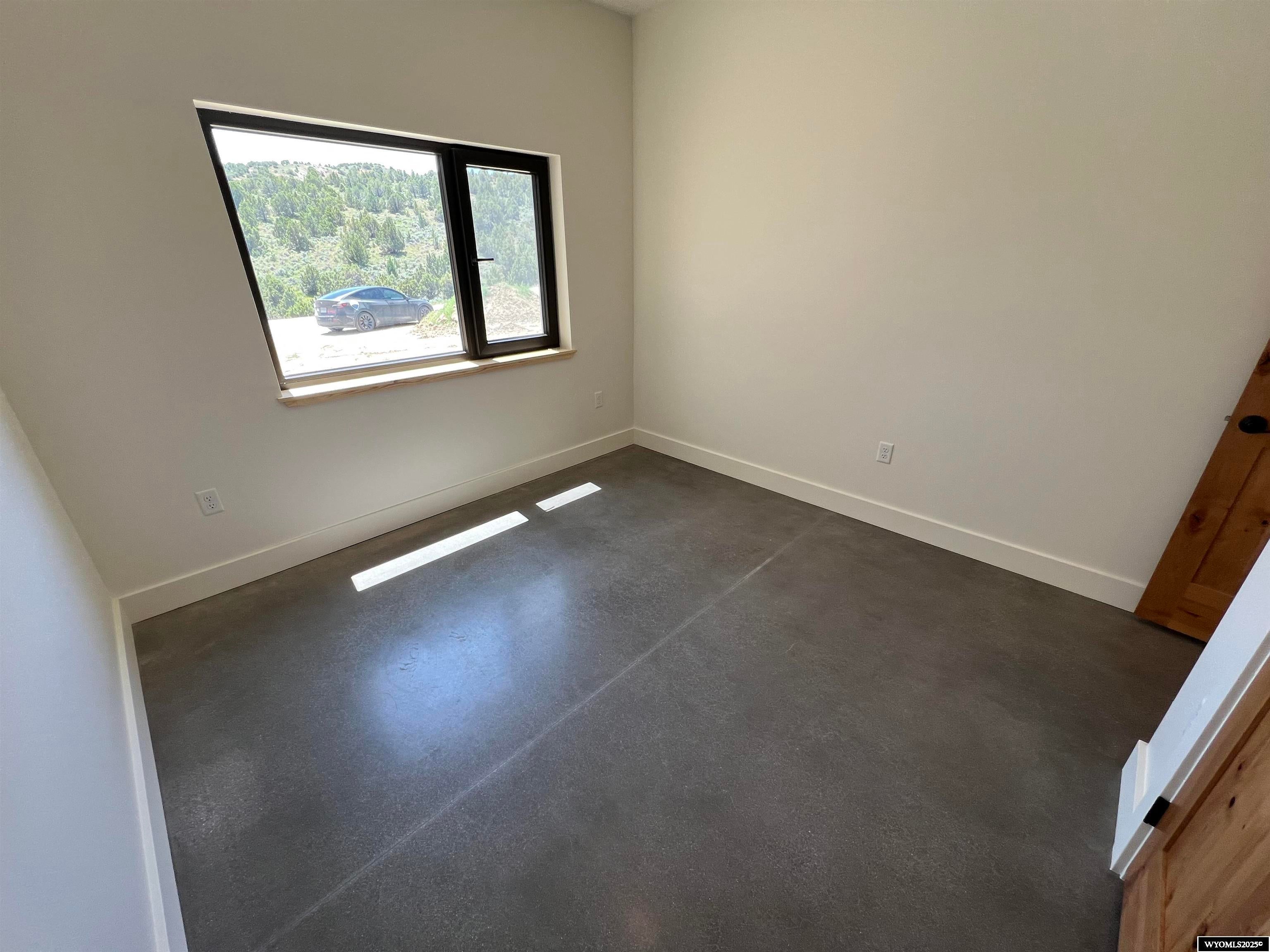 Lander, Wyoming, 82520, United States, 5 Bedrooms Bedrooms, ,3 BathroomsBathrooms,Residential,Active,1871269