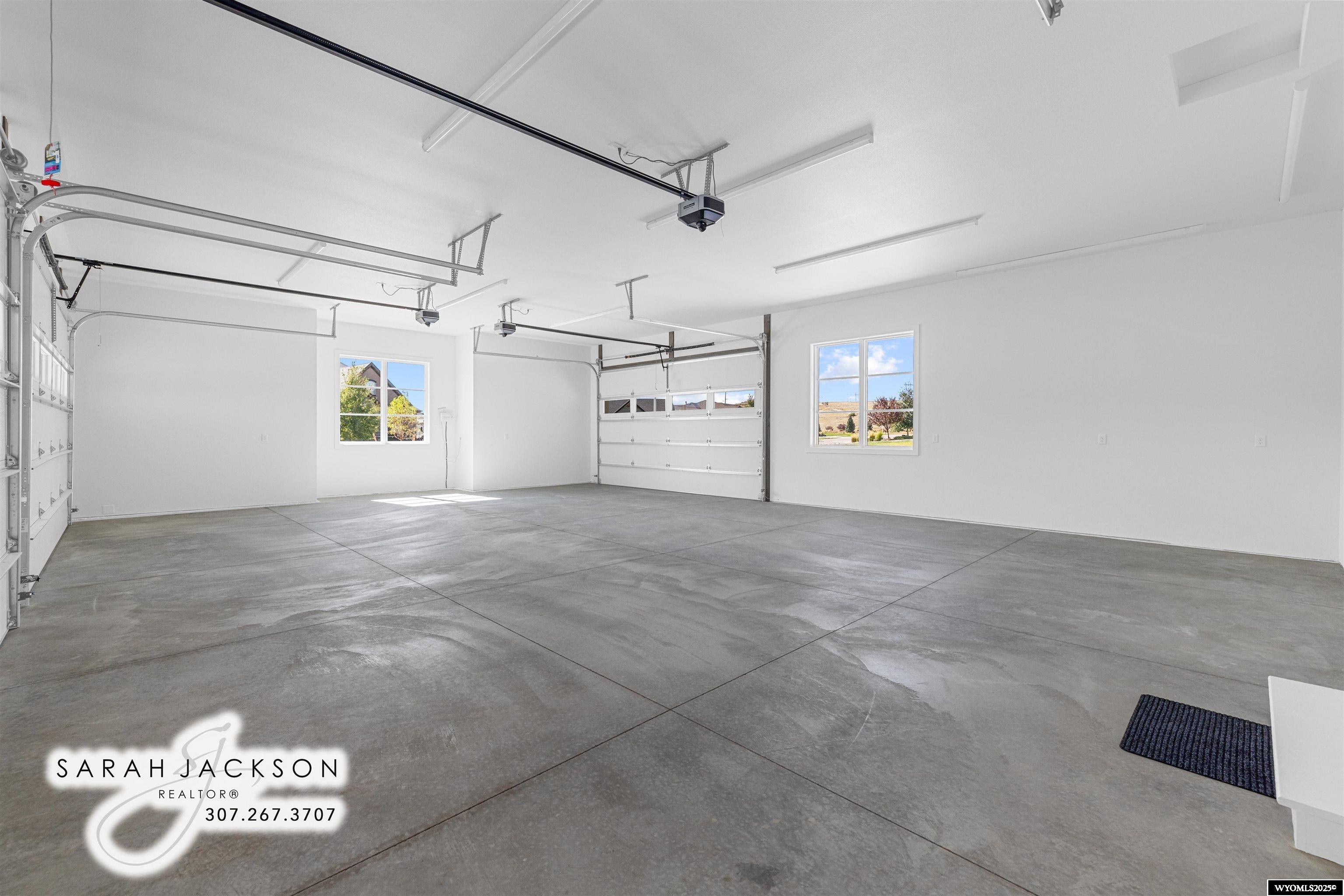 Casper, Wyoming, 82604, United States, 4 Bedrooms Bedrooms, ,5 BathroomsBathrooms,Residential,Active,1953987