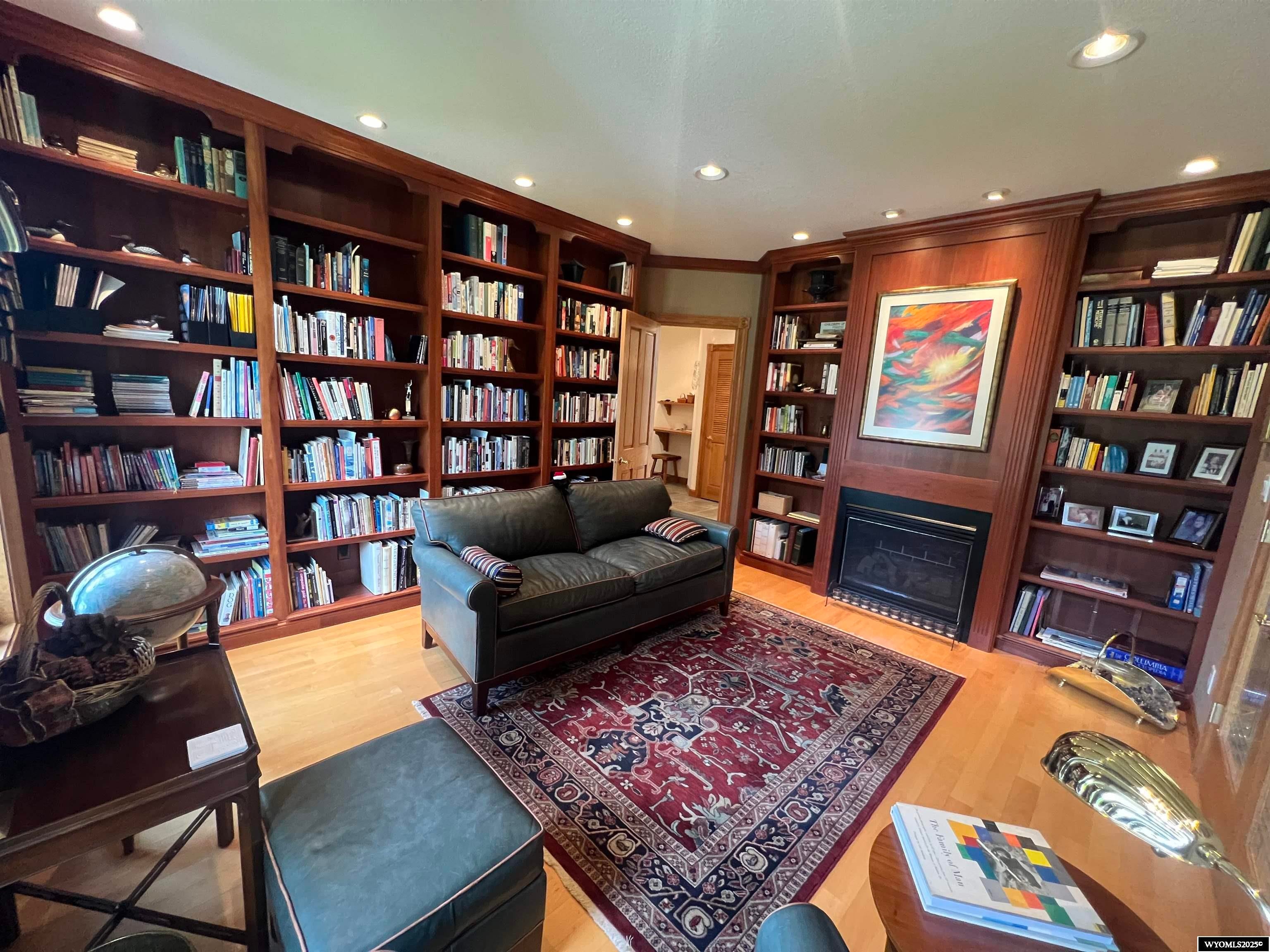 Riverton, Wyoming, 82501, United States, 5 Bedrooms Bedrooms, ,5 BathroomsBathrooms,Residential,Active,1859348