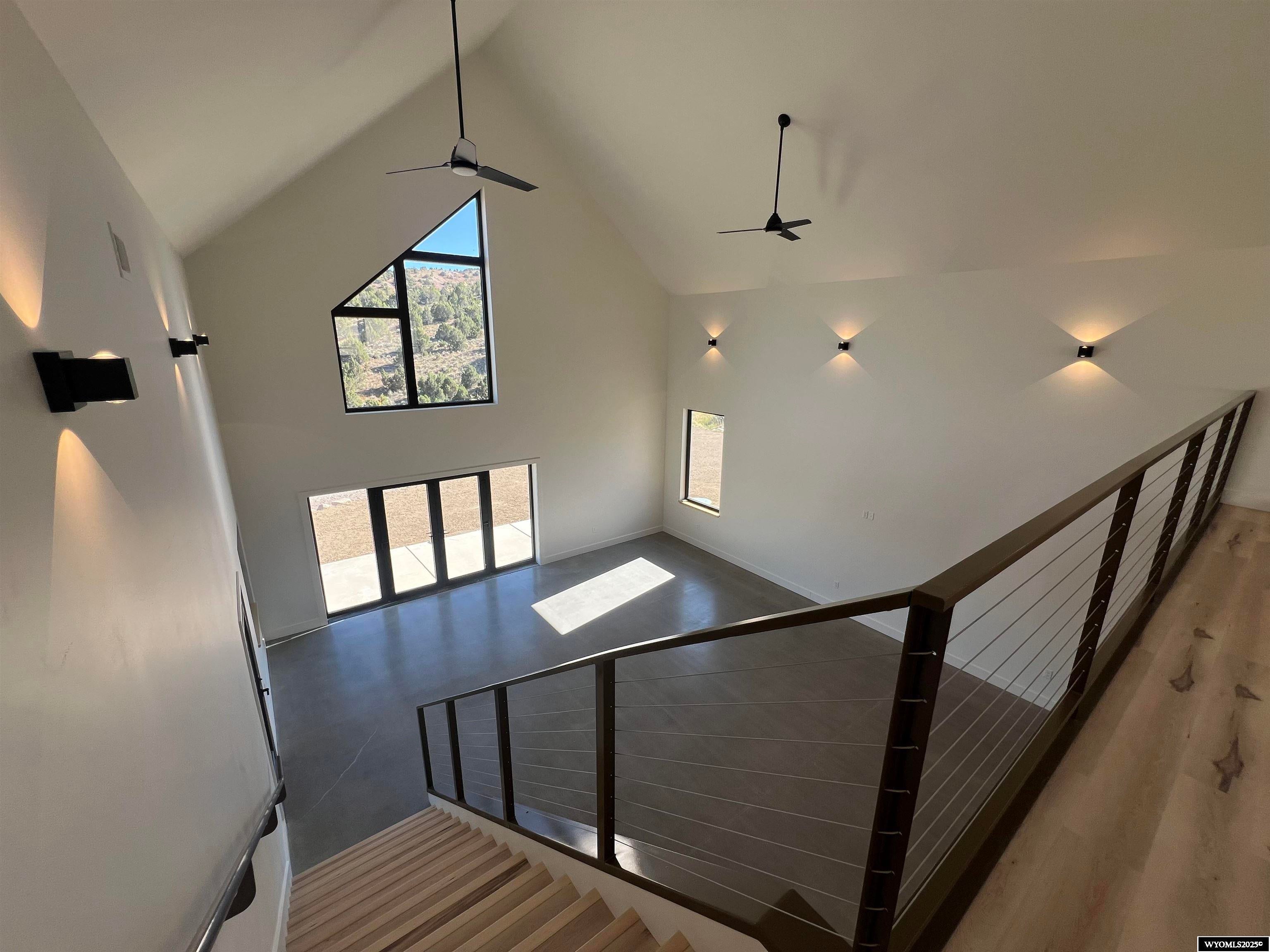 Lander, Wyoming, 82520, United States, 5 Bedrooms Bedrooms, ,3 BathroomsBathrooms,Residential,Active,1871269