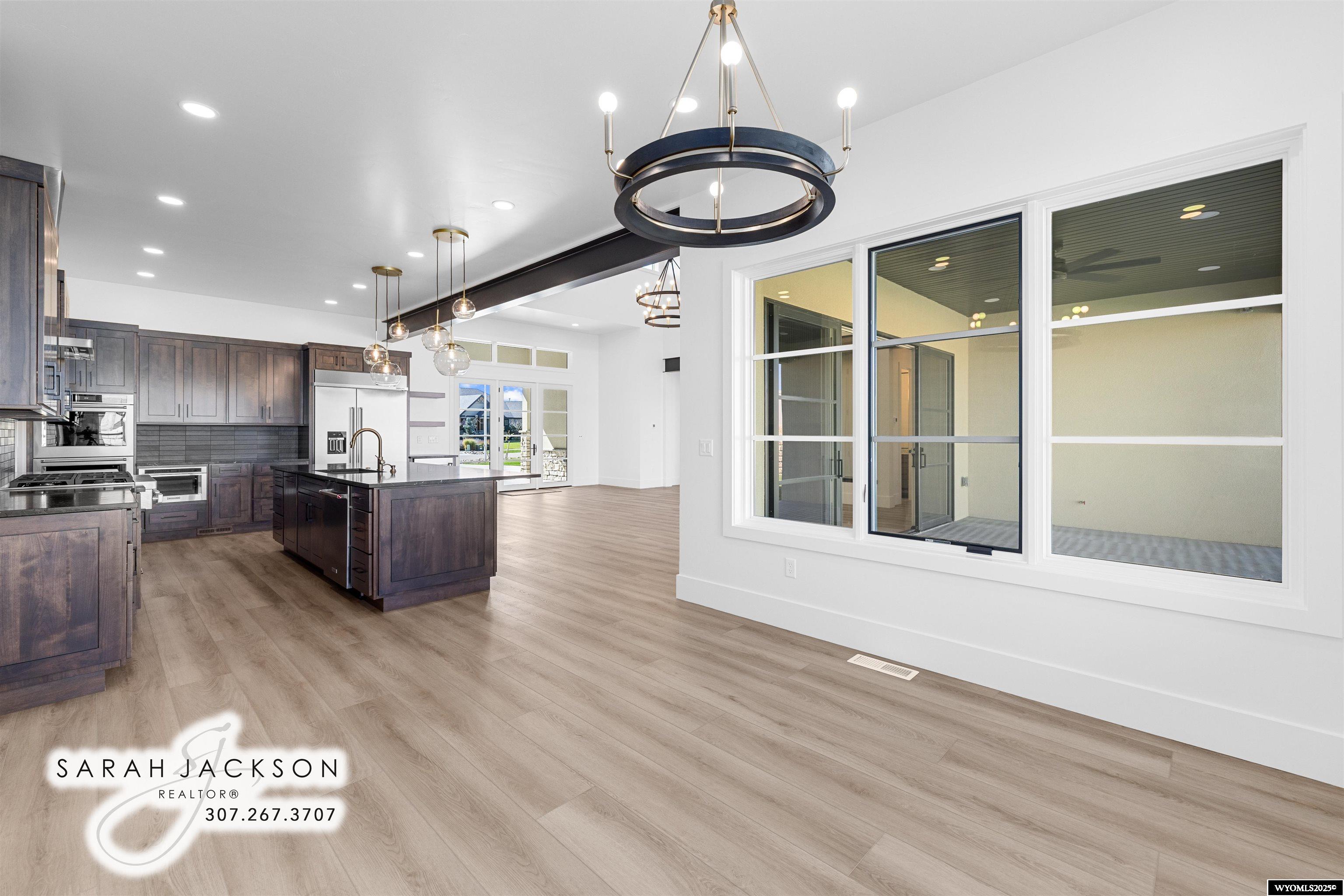 Casper, Wyoming, 82604, United States, 4 Bedrooms Bedrooms, ,5 BathroomsBathrooms,Residential,Active,1953987