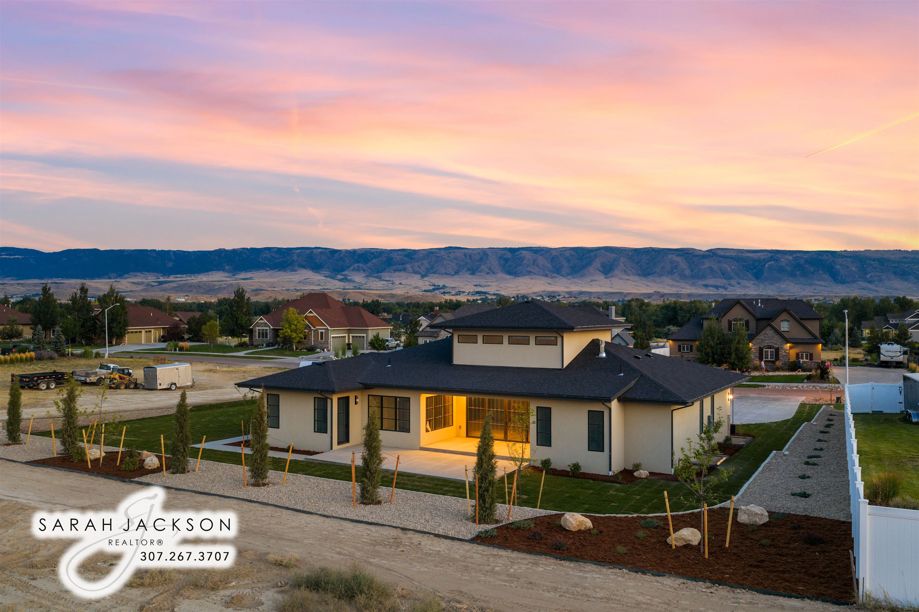 Casper, Wyoming, 82604, United States, 4 Bedrooms Bedrooms, ,5 BathroomsBathrooms,Residential,Active,2008685