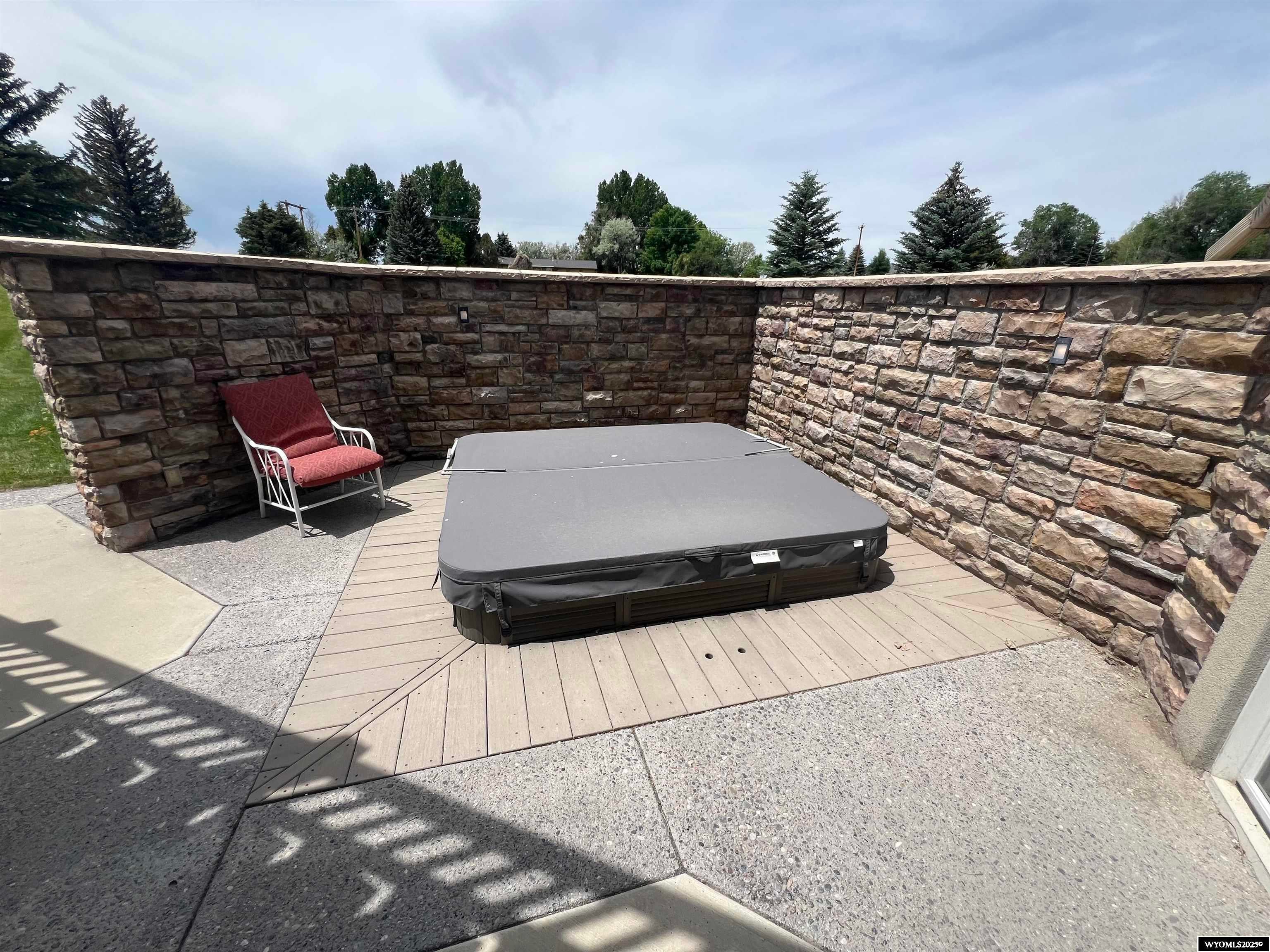 Riverton, Wyoming, 82501, United States, 5 Bedrooms Bedrooms, ,5 BathroomsBathrooms,Residential,Active,1859348