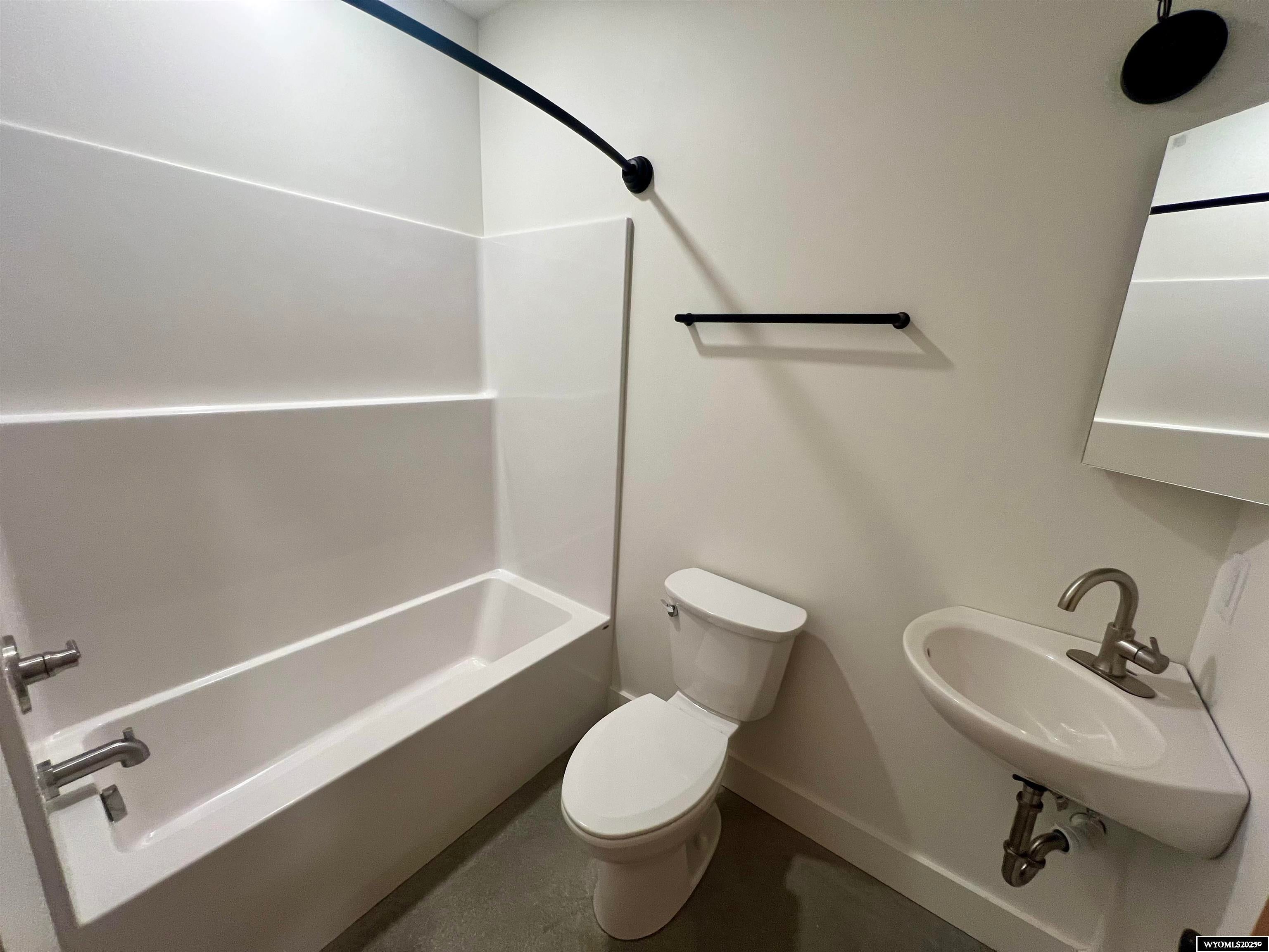 Lander, Wyoming, 82520, United States, 5 Bedrooms Bedrooms, ,3 BathroomsBathrooms,Residential,Active,1871269