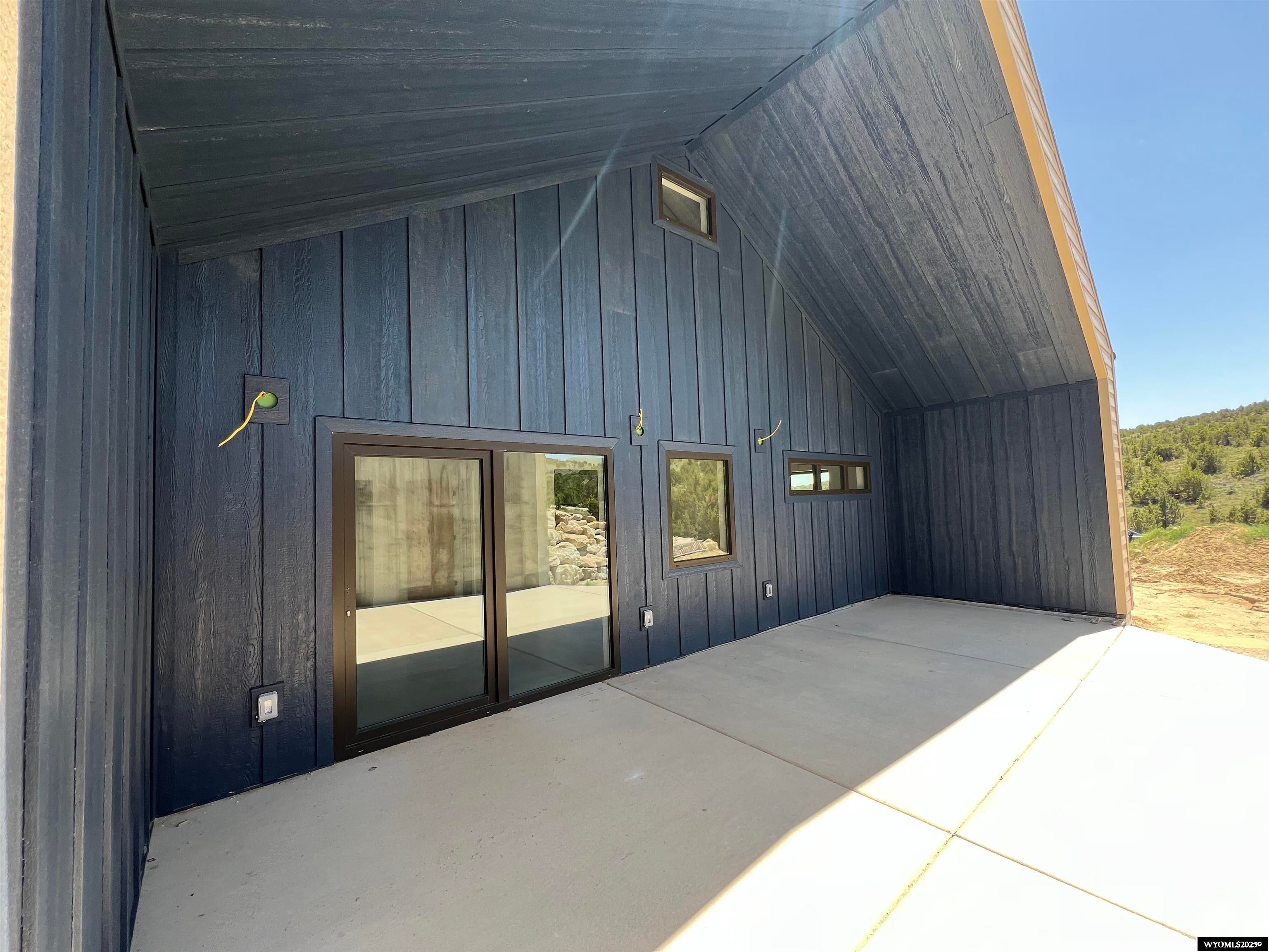 Lander, Wyoming, 82520, United States, 5 Bedrooms Bedrooms, ,3 BathroomsBathrooms,Residential,Active,1871269