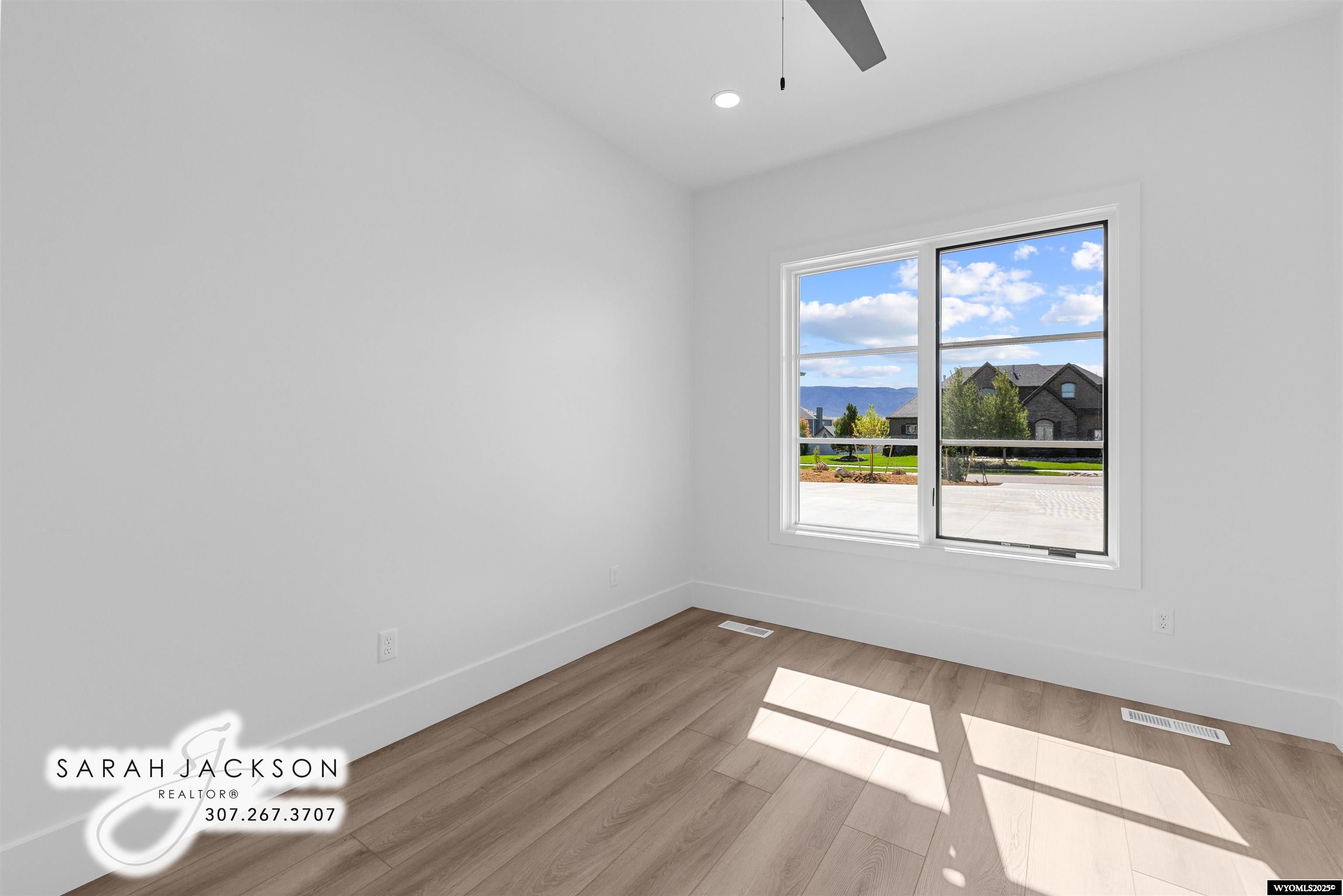 Casper, Wyoming, 82604, United States, 4 Bedrooms Bedrooms, ,5 BathroomsBathrooms,Residential,Active,1953987