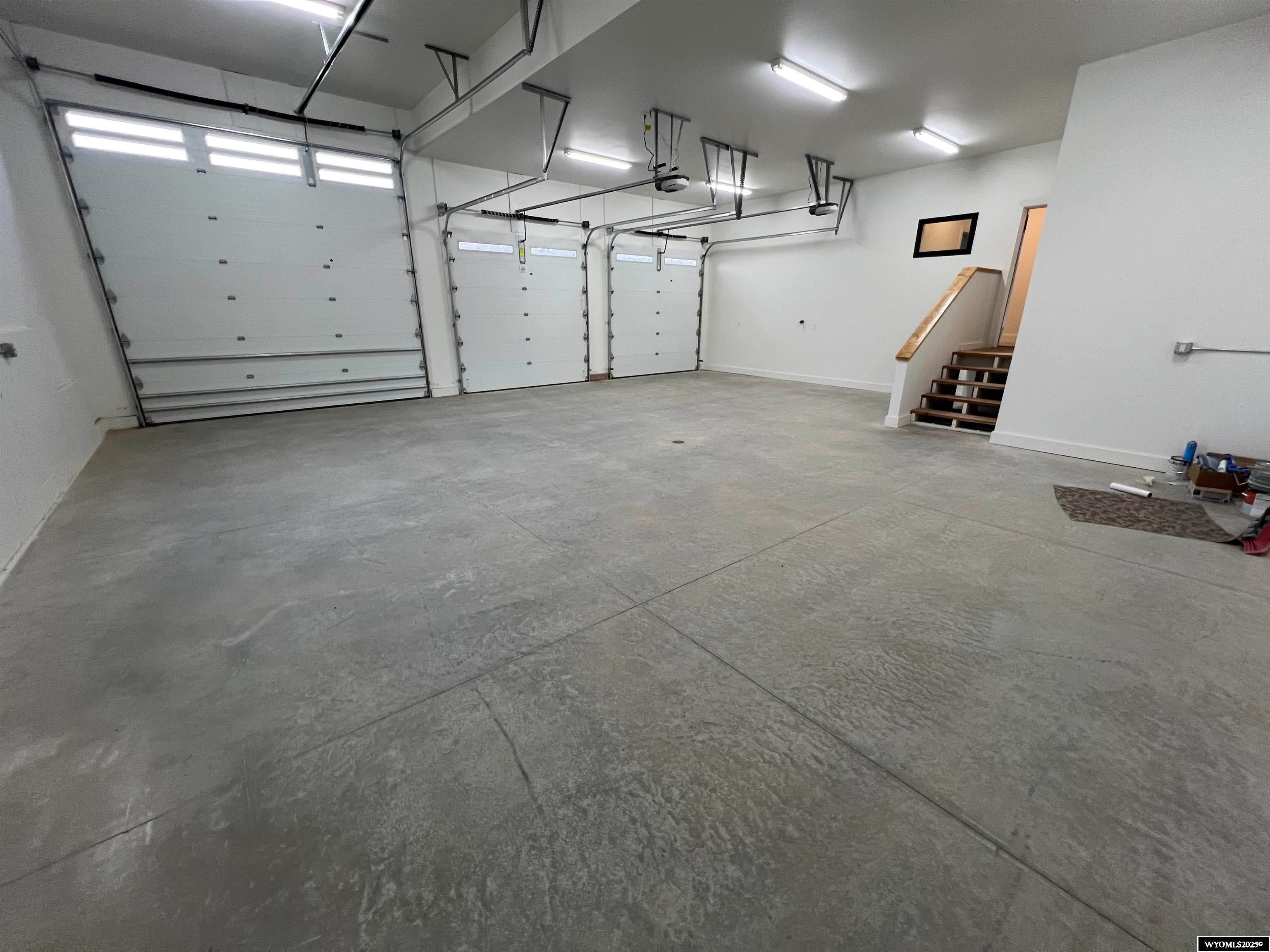 Lander, Wyoming, 82520, United States, 5 Bedrooms Bedrooms, ,3 BathroomsBathrooms,Residential,Active,1871269