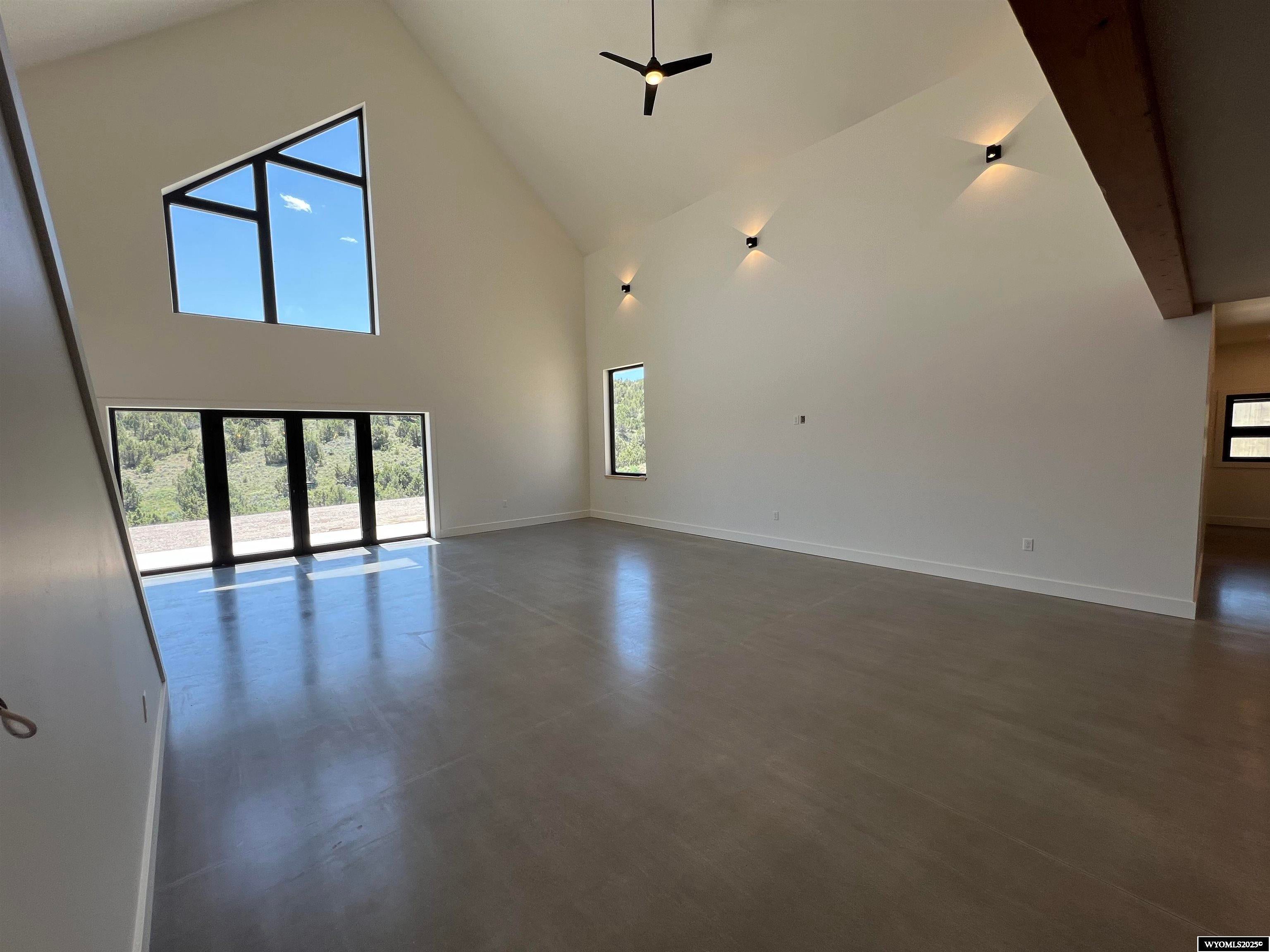 Lander, Wyoming, 82520, United States, 5 Bedrooms Bedrooms, ,3 BathroomsBathrooms,Residential,Active,1871269