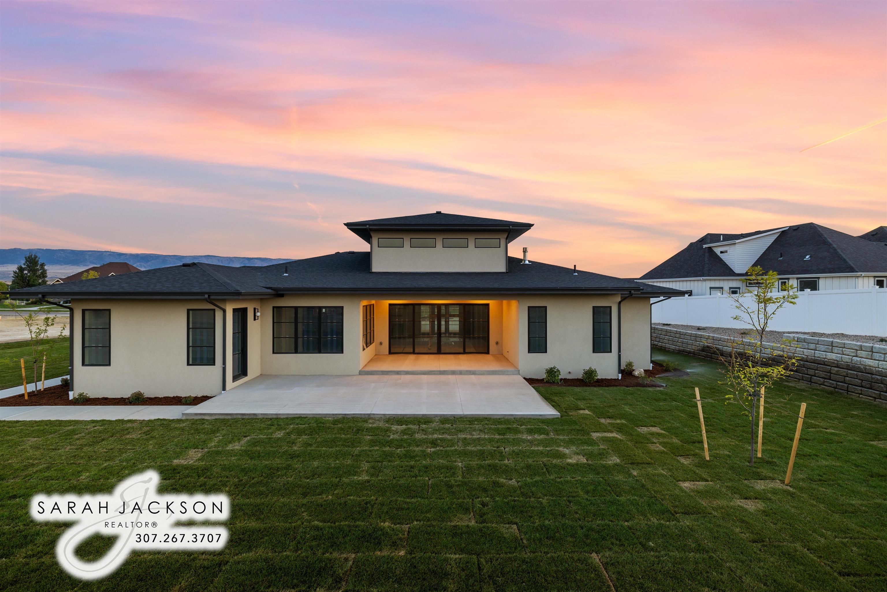 Casper, Wyoming, 82604, United States, 4 Bedrooms Bedrooms, ,5 BathroomsBathrooms,Residential,Active,2008685