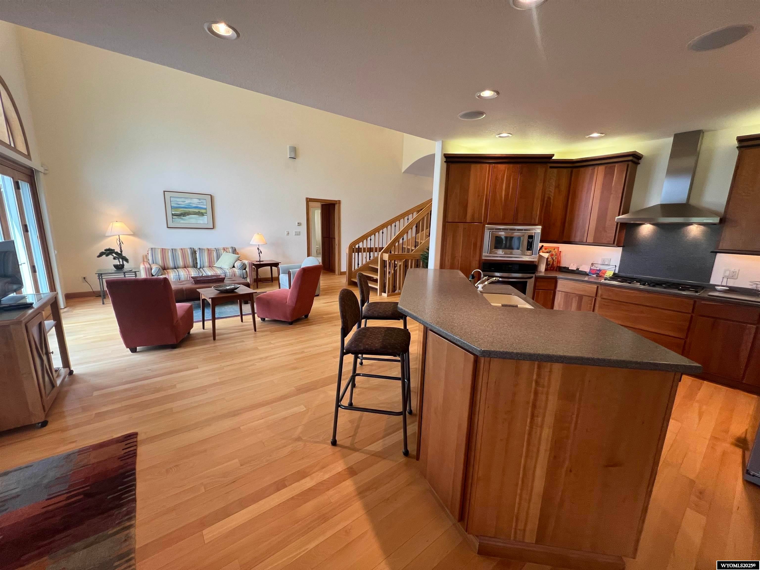 Riverton, Wyoming, 82501, United States, 5 Bedrooms Bedrooms, ,5 BathroomsBathrooms,Residential,Active,1859348