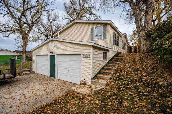 121 S BURRITT AVE, BUFFALO, WY 82834 - Image 1