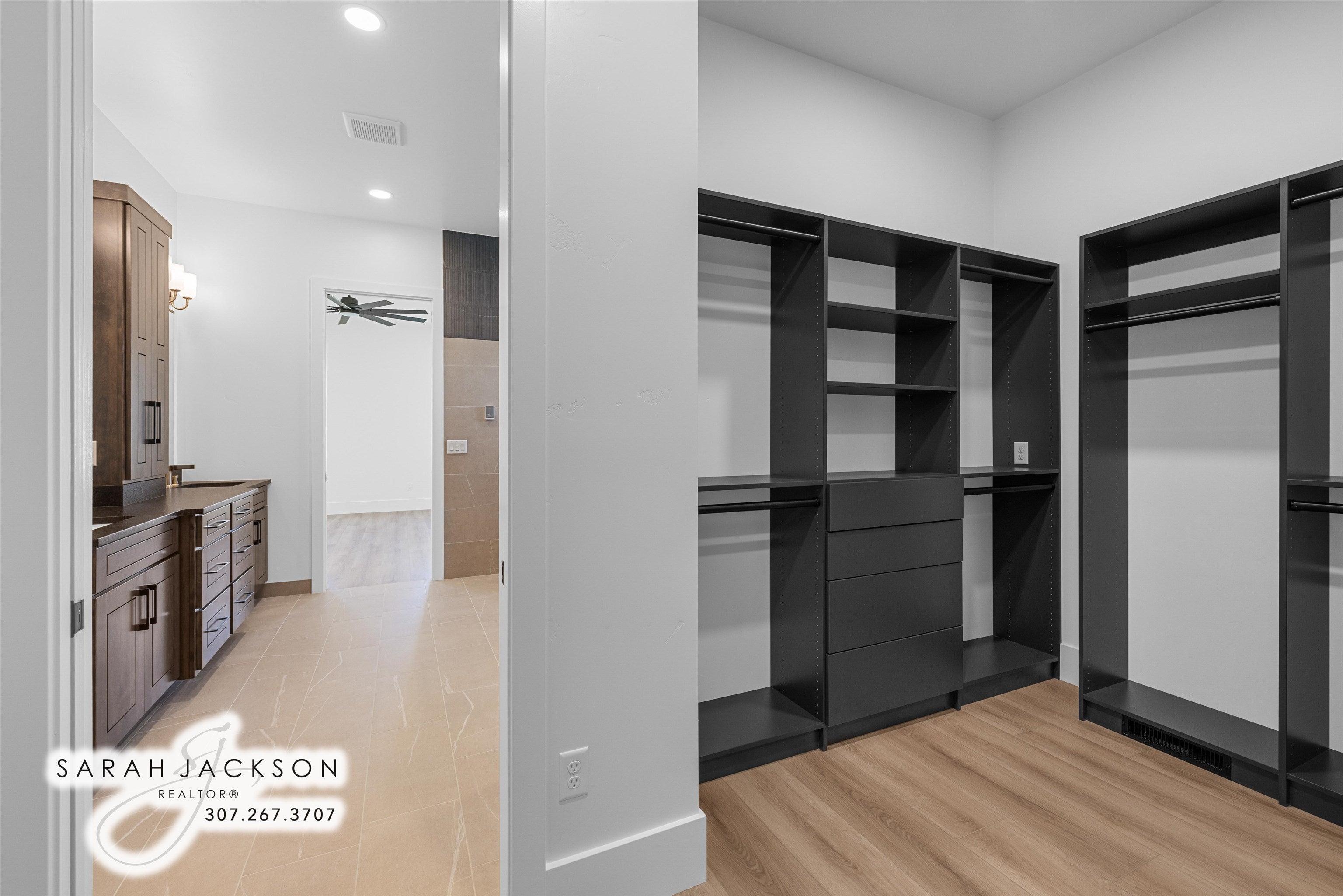 Casper, Wyoming, 82604, United States, 4 Bedrooms Bedrooms, ,5 BathroomsBathrooms,Residential,Active,2008685